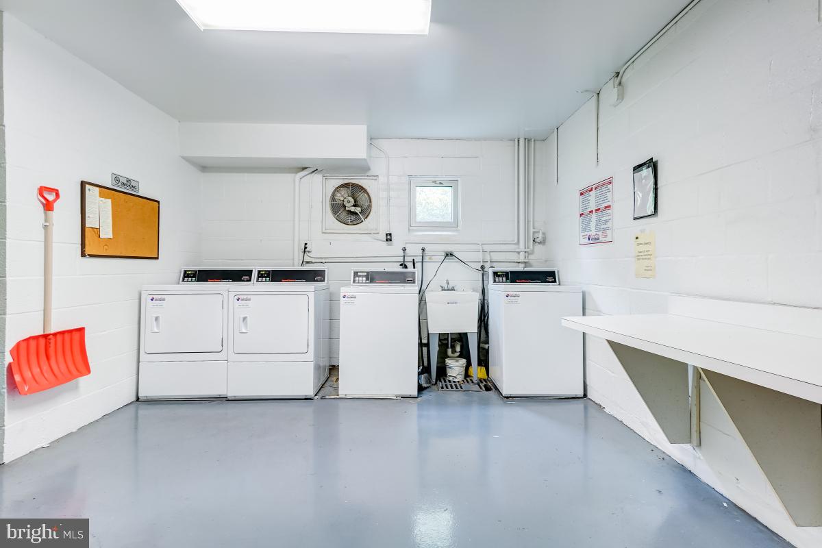 PARKSIDE CONDOMINIUMS - Residential