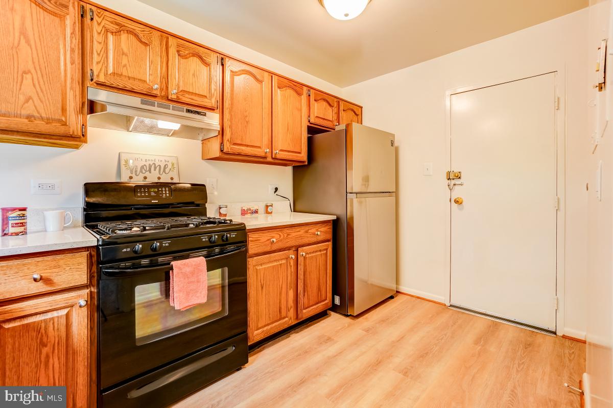 PARKSIDE CONDOMINIUMS - Residential