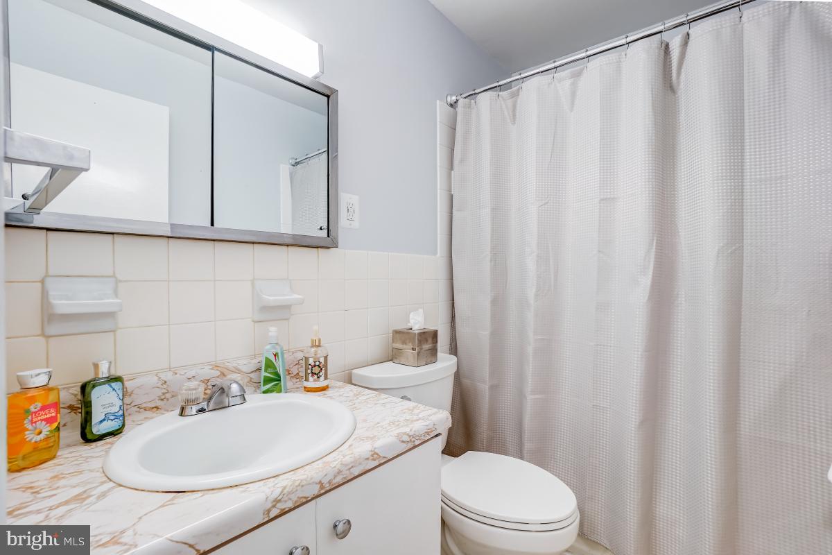 PARKSIDE CONDOMINIUMS - Residential