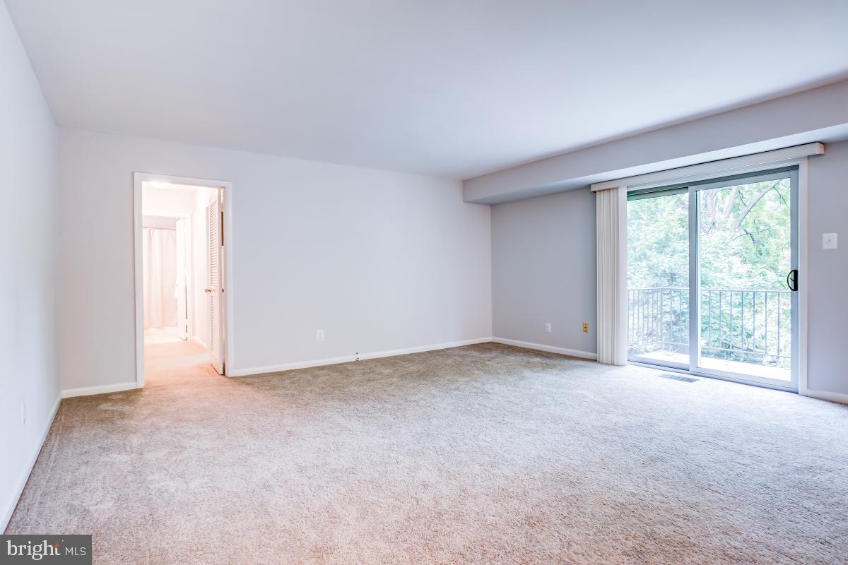 PARKSIDE CONDOMINIUMS - Residential