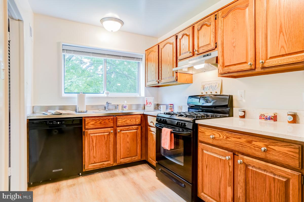 PARKSIDE CONDOMINIUMS - Residential