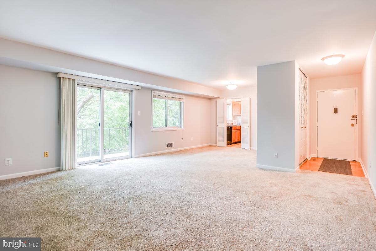 PARKSIDE CONDOMINIUMS - Residential