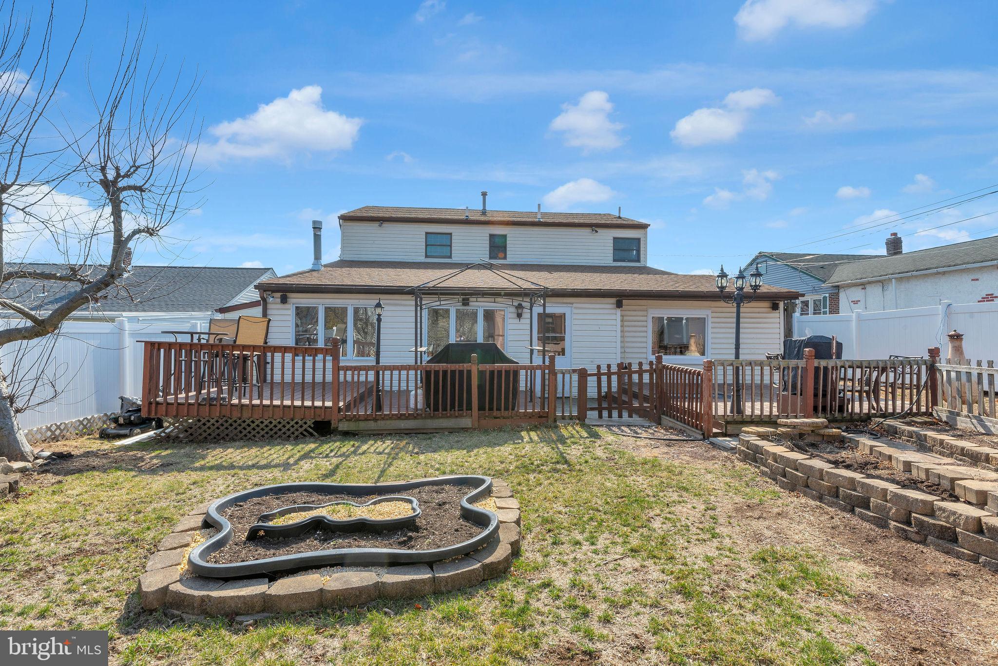 SOMERTON - Residential