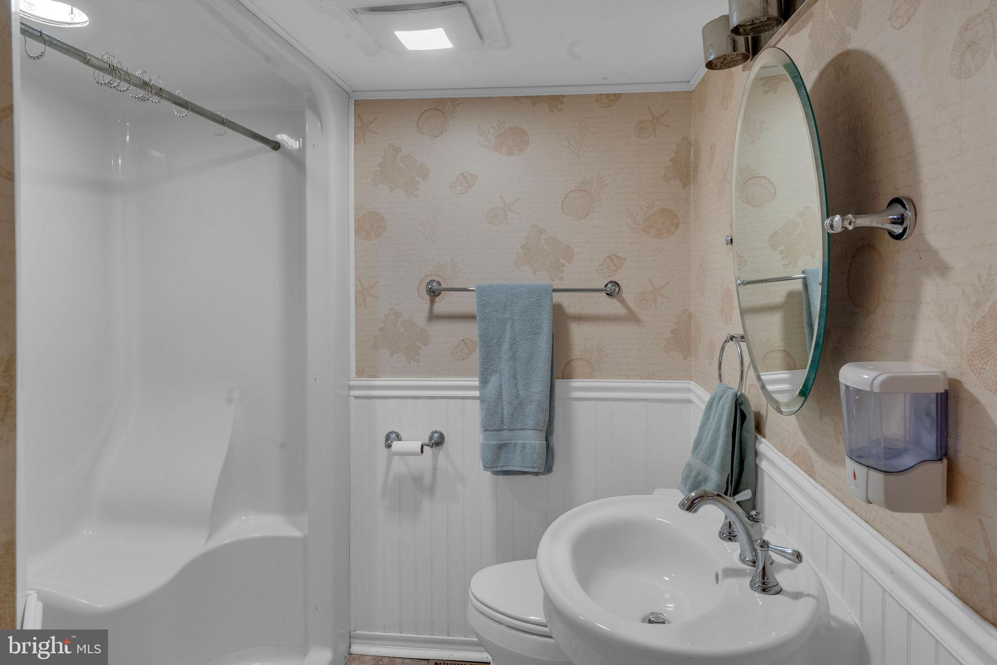 SOMERTON - Residential