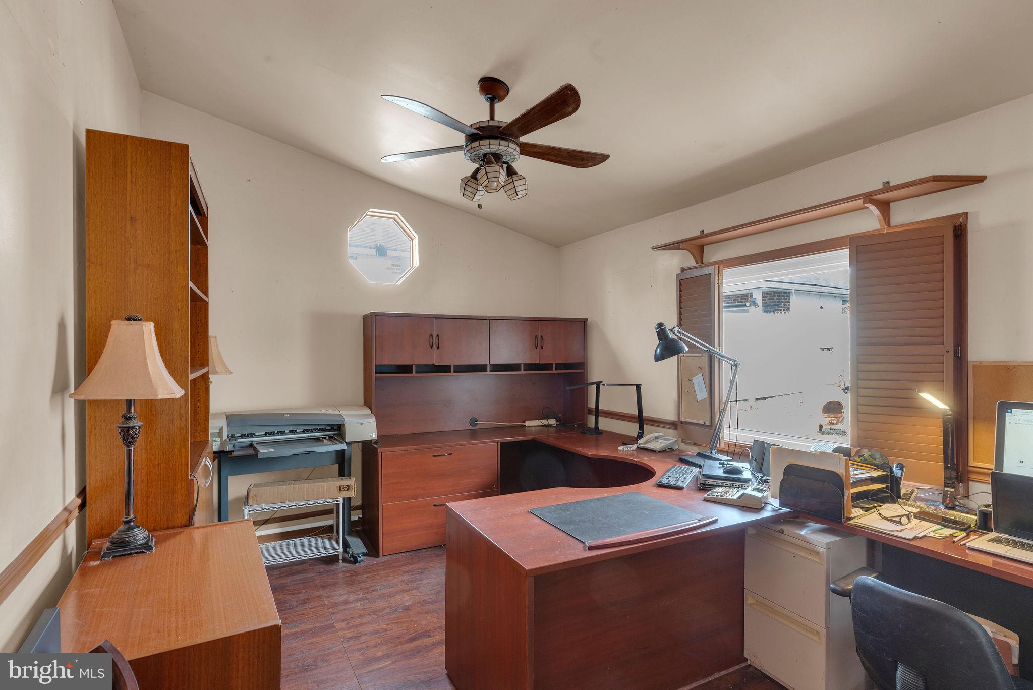 SOMERTON - Residential