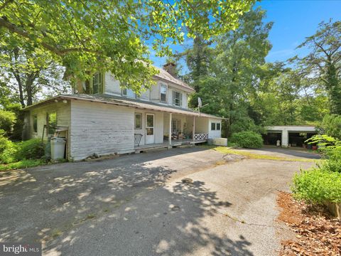 21 BLUE ROCKS ROAD LENHARTSVILLE PA 19534