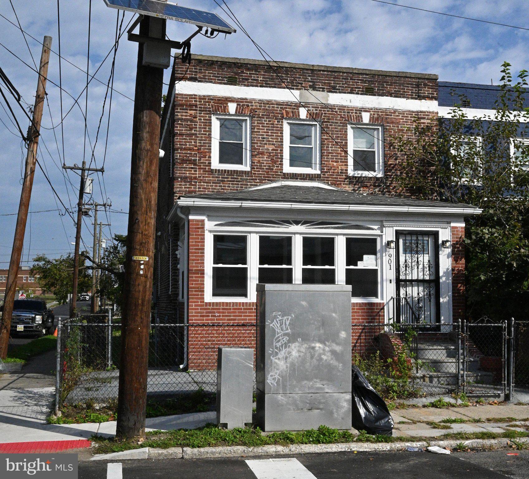 901 FAIRVIEW STREET