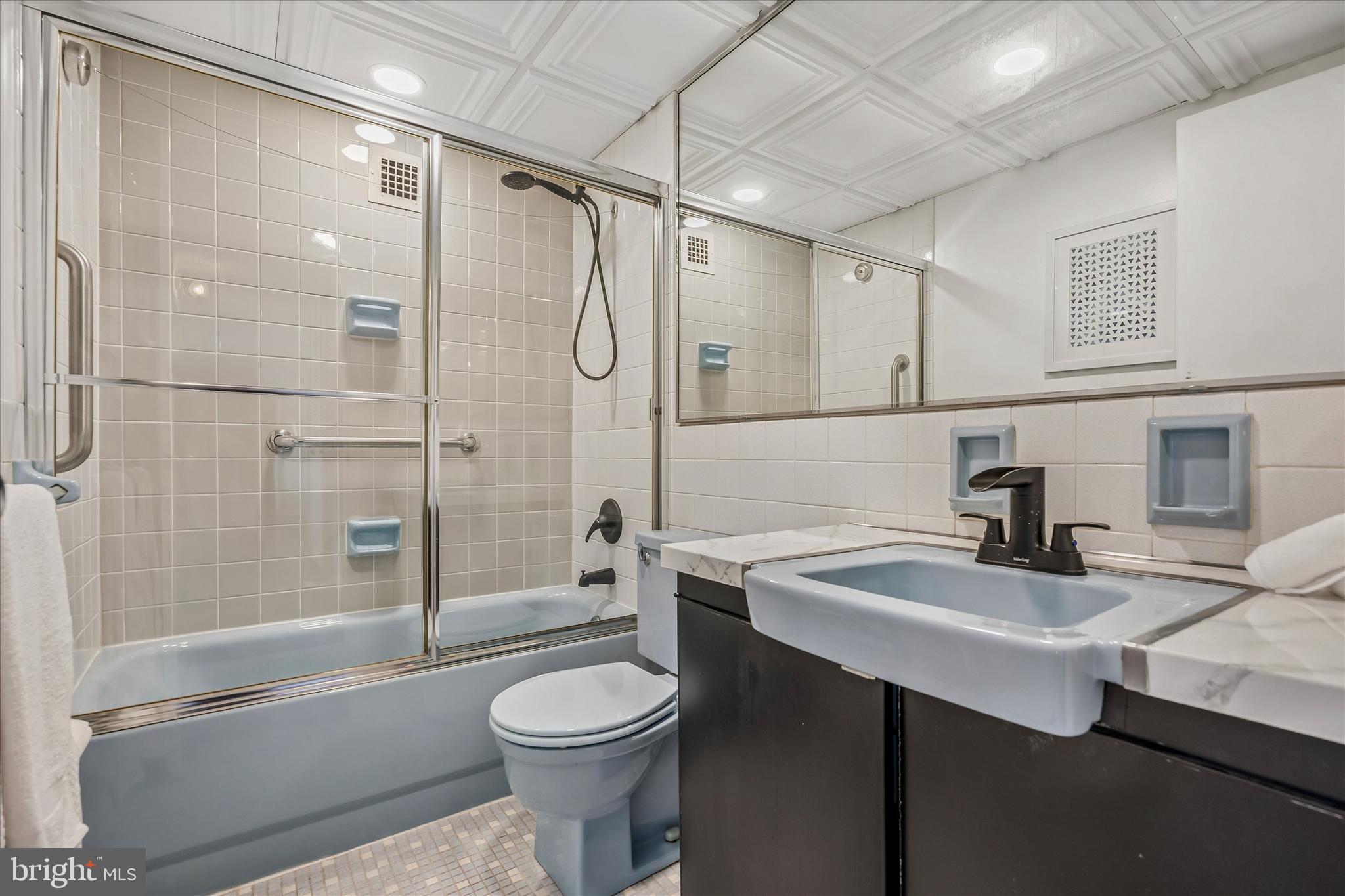 GREEN HILL - Residential