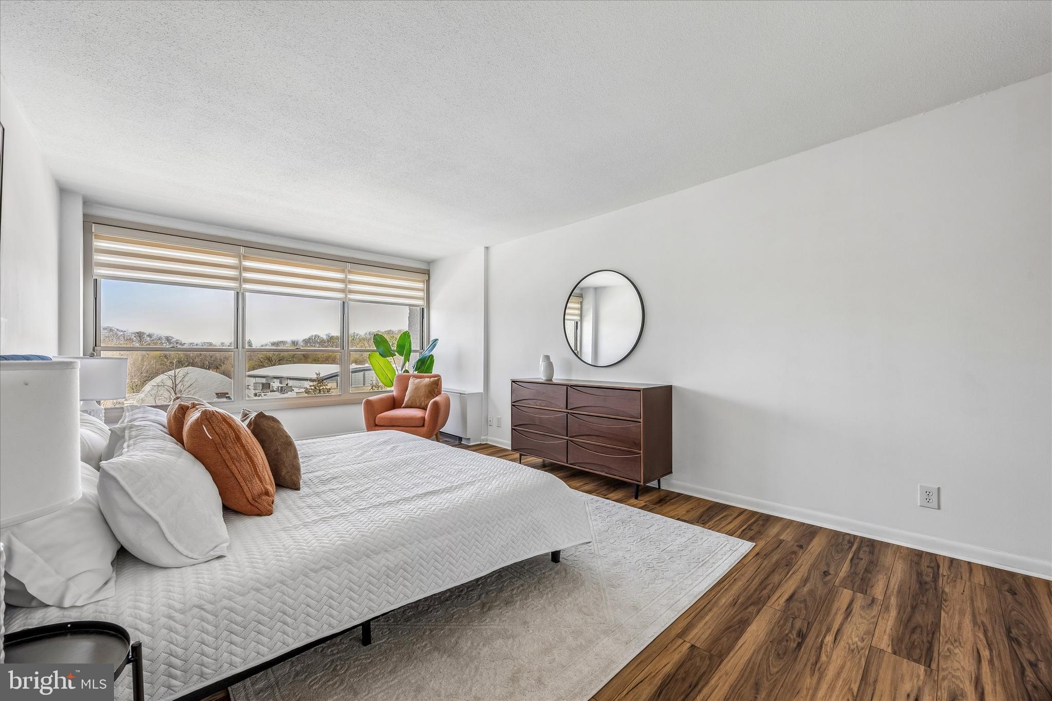 GREEN HILL - Residential