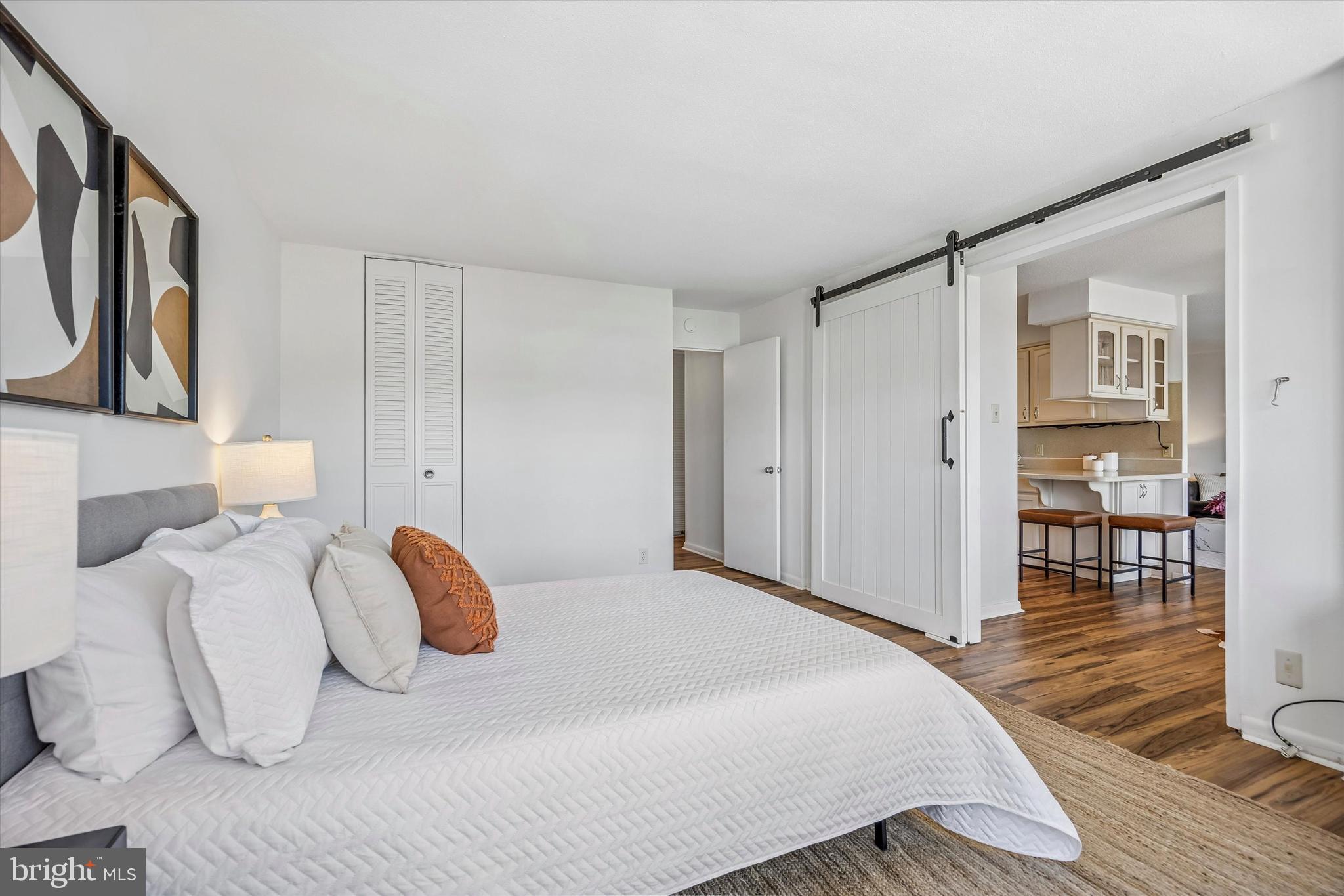 GREEN HILL - Residential