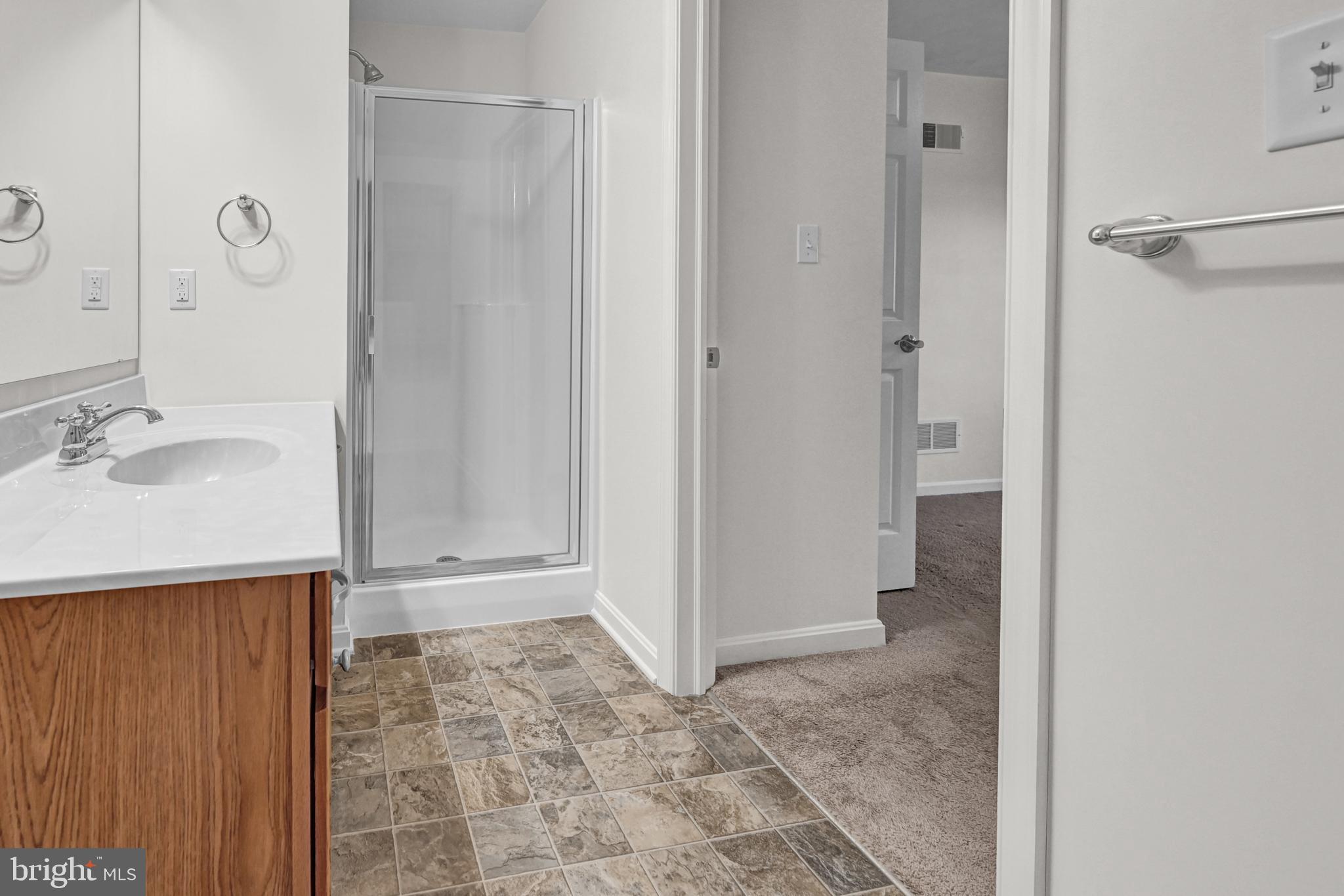 ROTH'S FARM VILLAGE - Residential