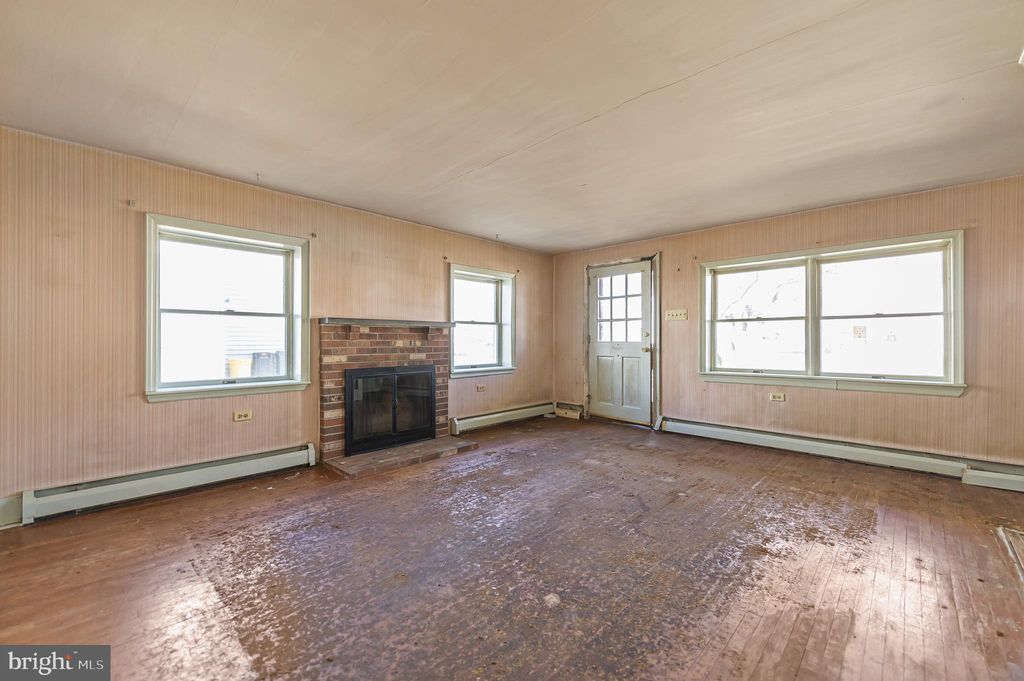 Photo of 302 Garth Road, ORELAND, PA 19075 (MLS # PAMC2170340)