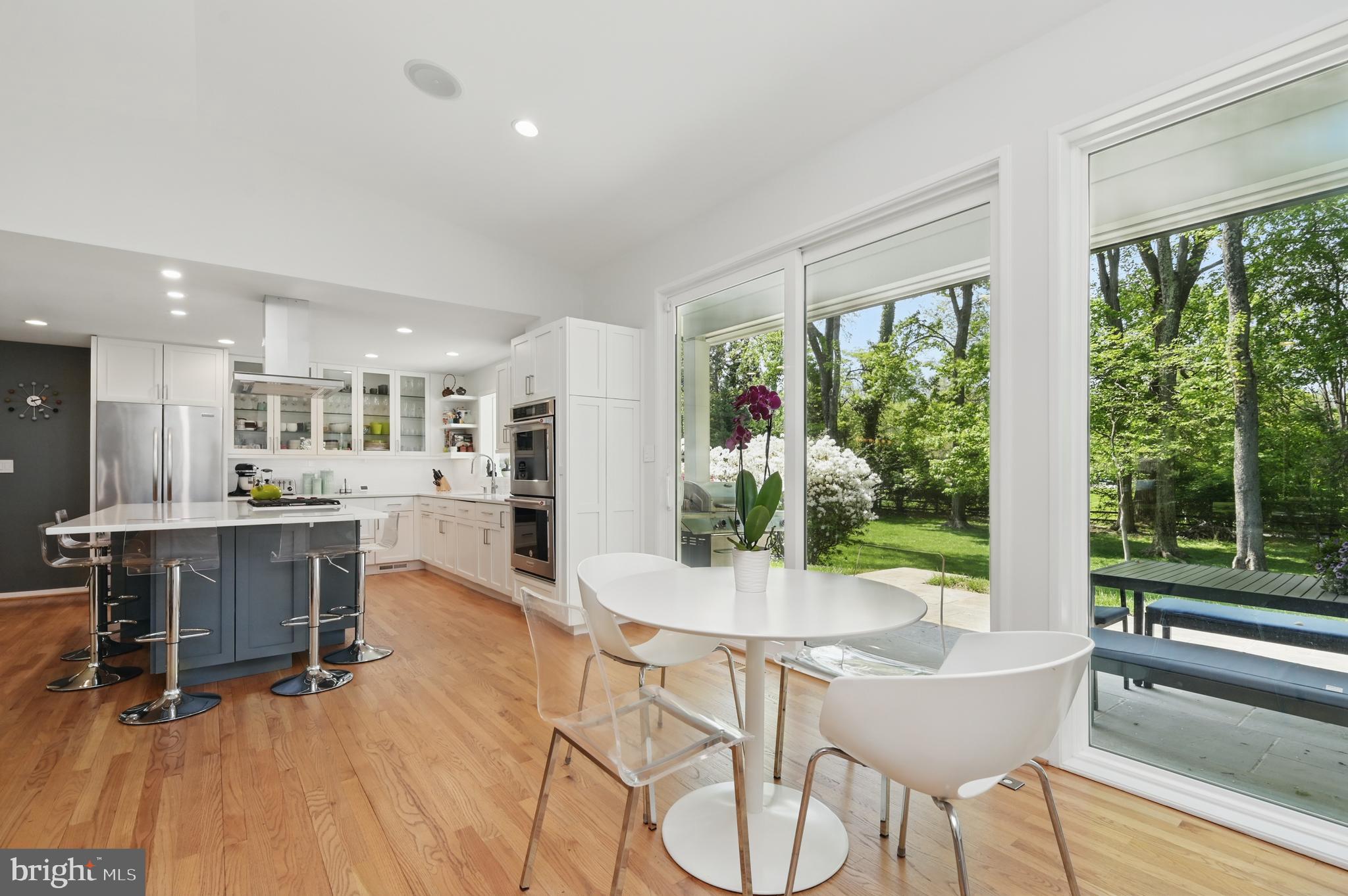 CARDEROCK SPRINGS - Residential