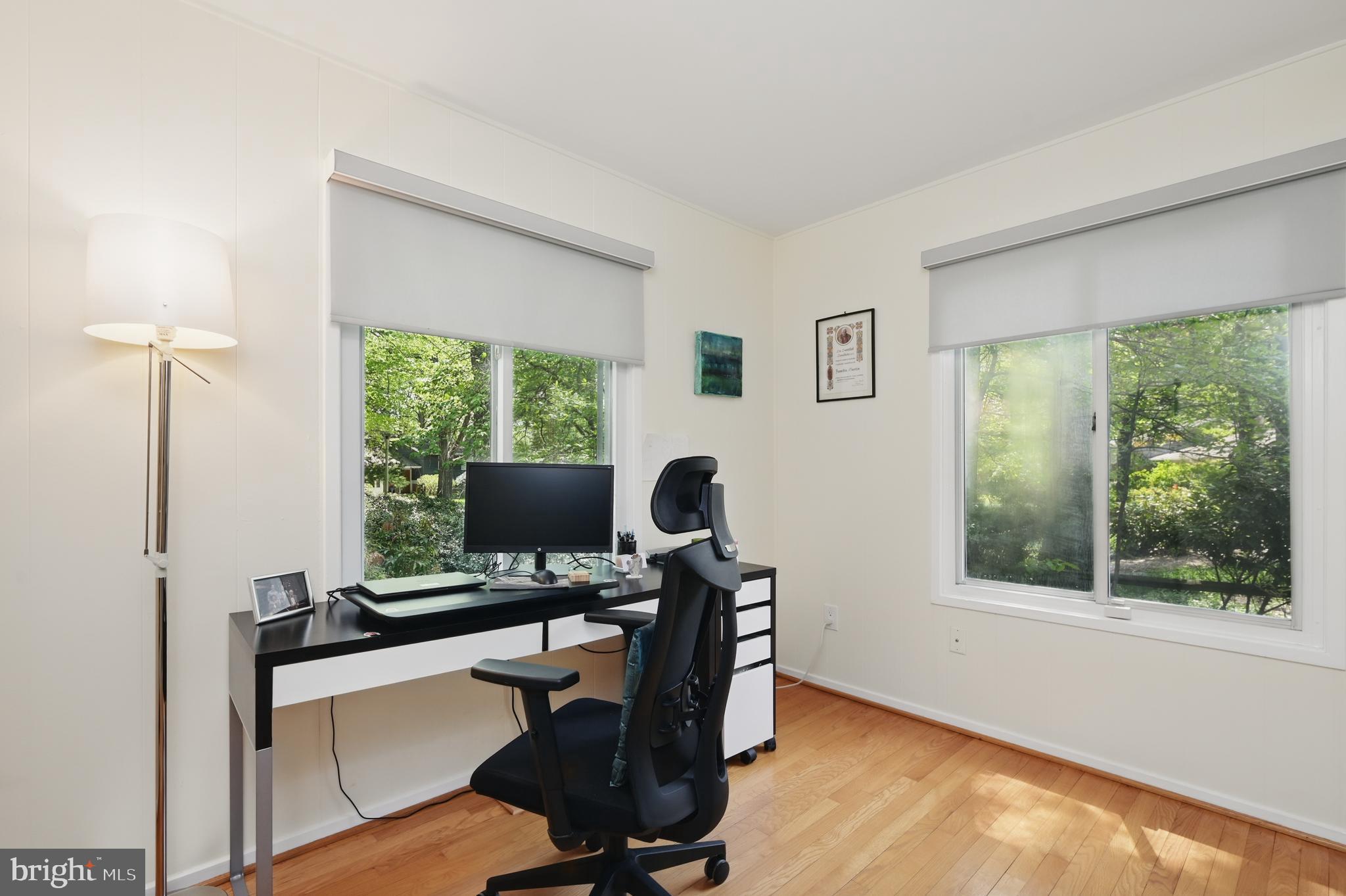 CARDEROCK SPRINGS - Residential