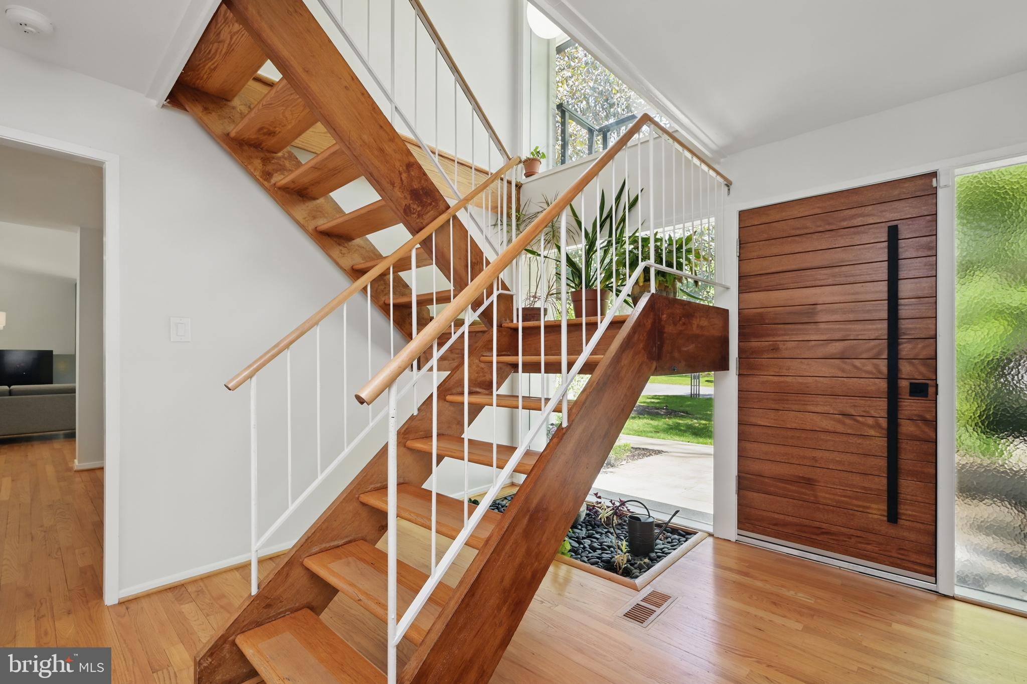 CARDEROCK SPRINGS - Residential