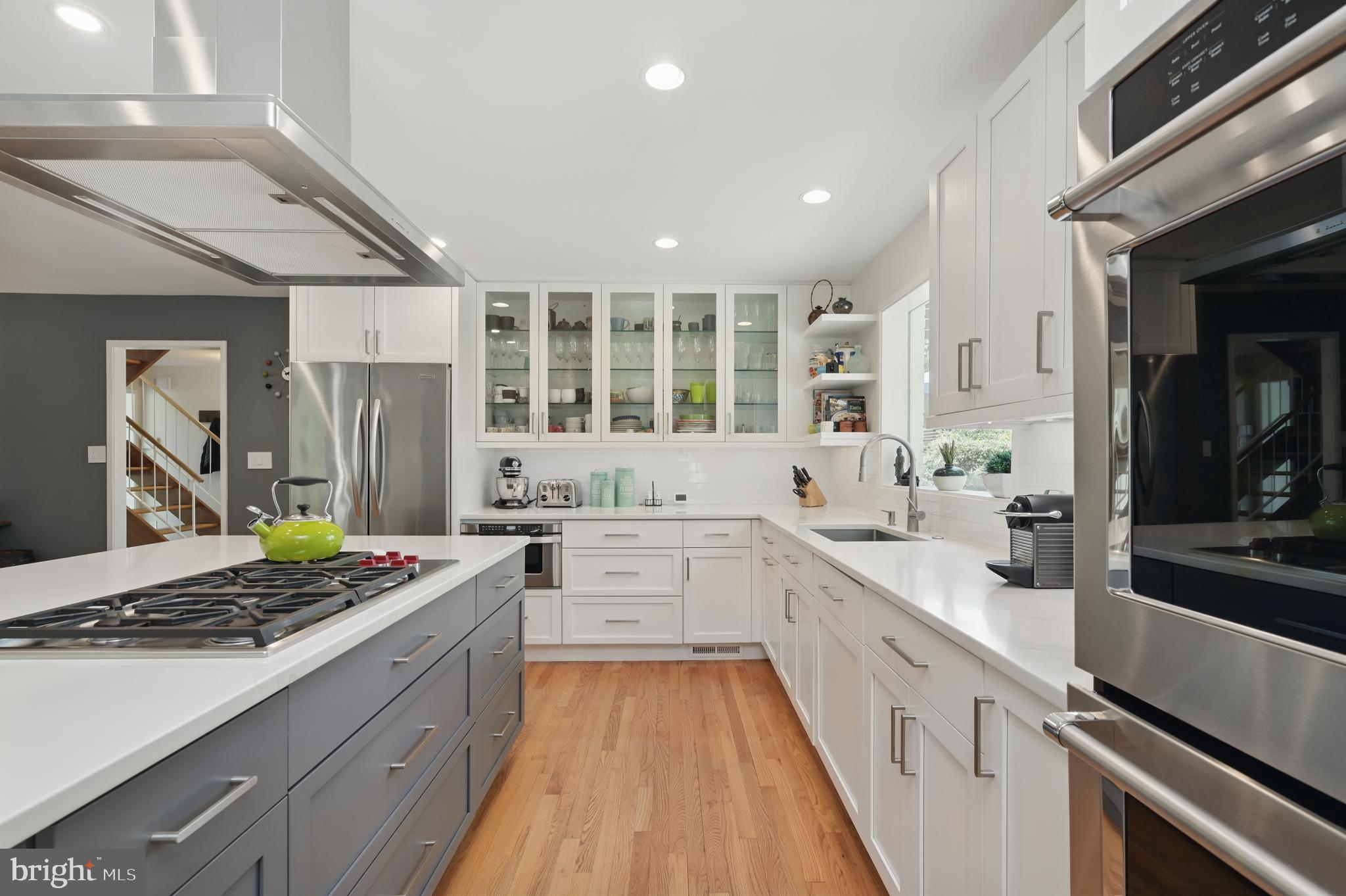 CARDEROCK SPRINGS - Residential