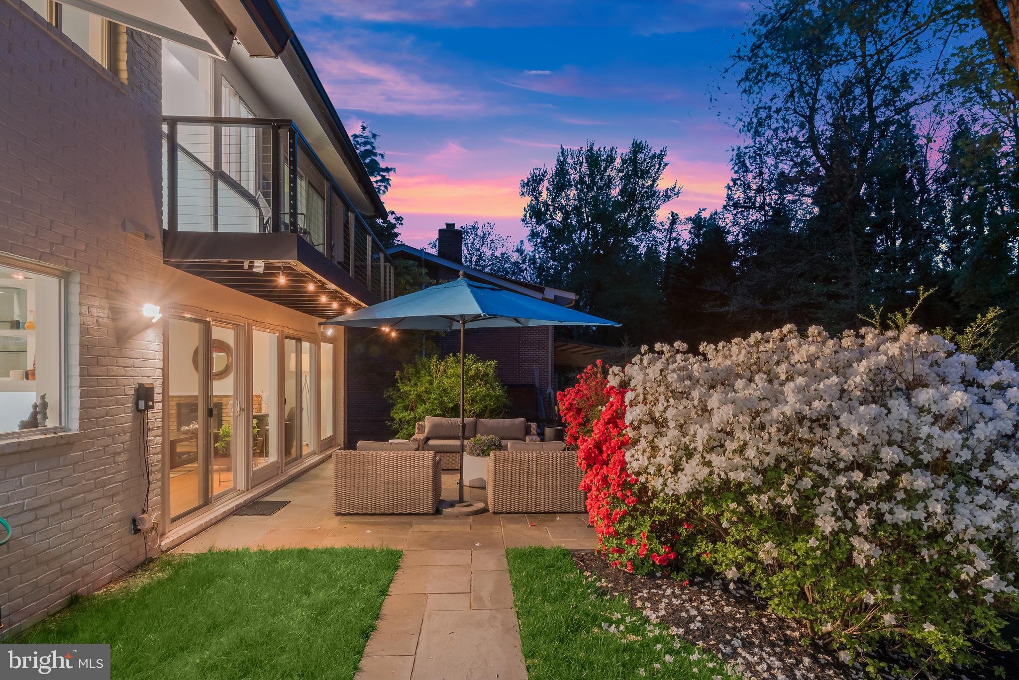 CARDEROCK SPRINGS - Residential