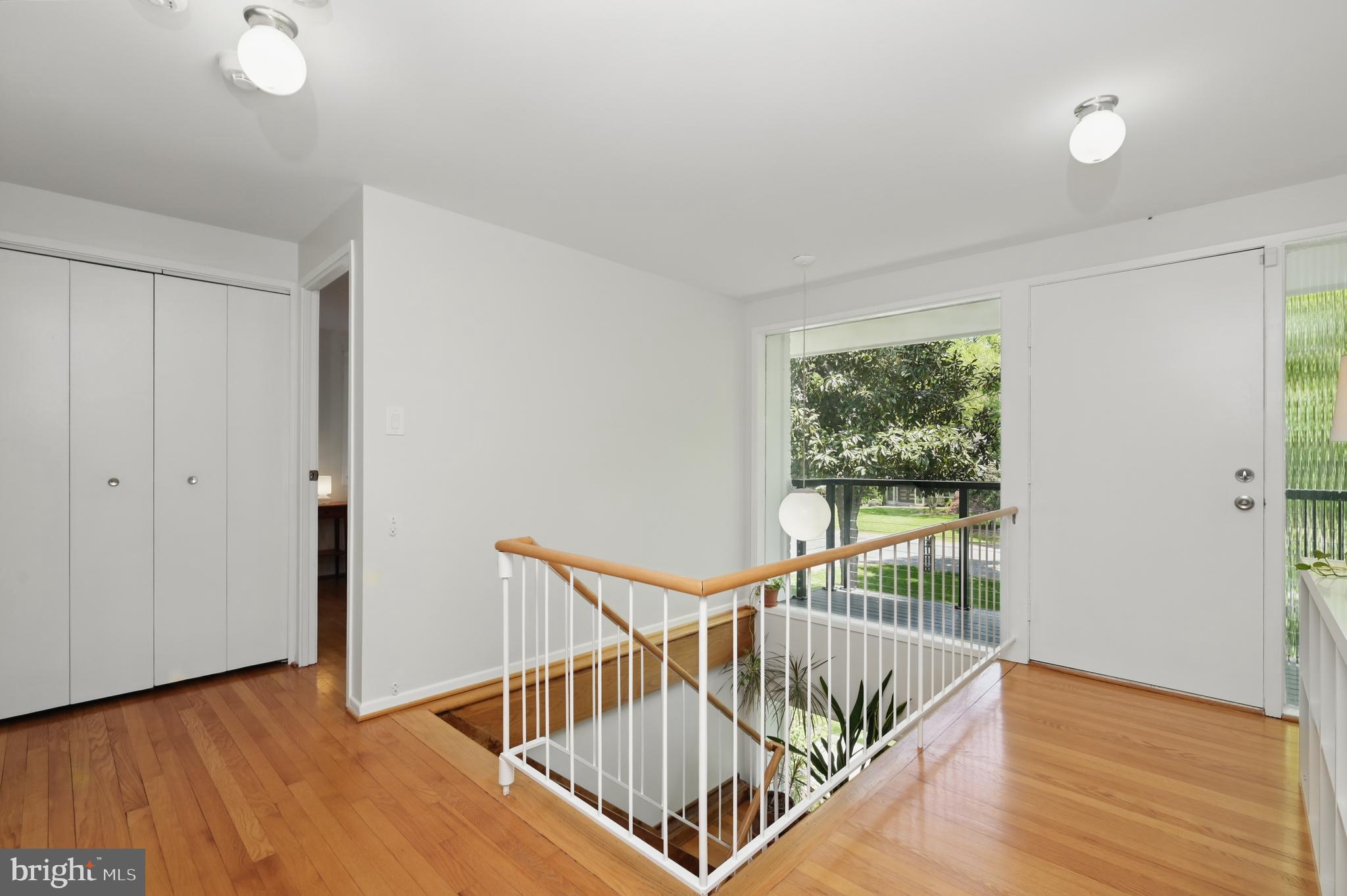 CARDEROCK SPRINGS - Residential