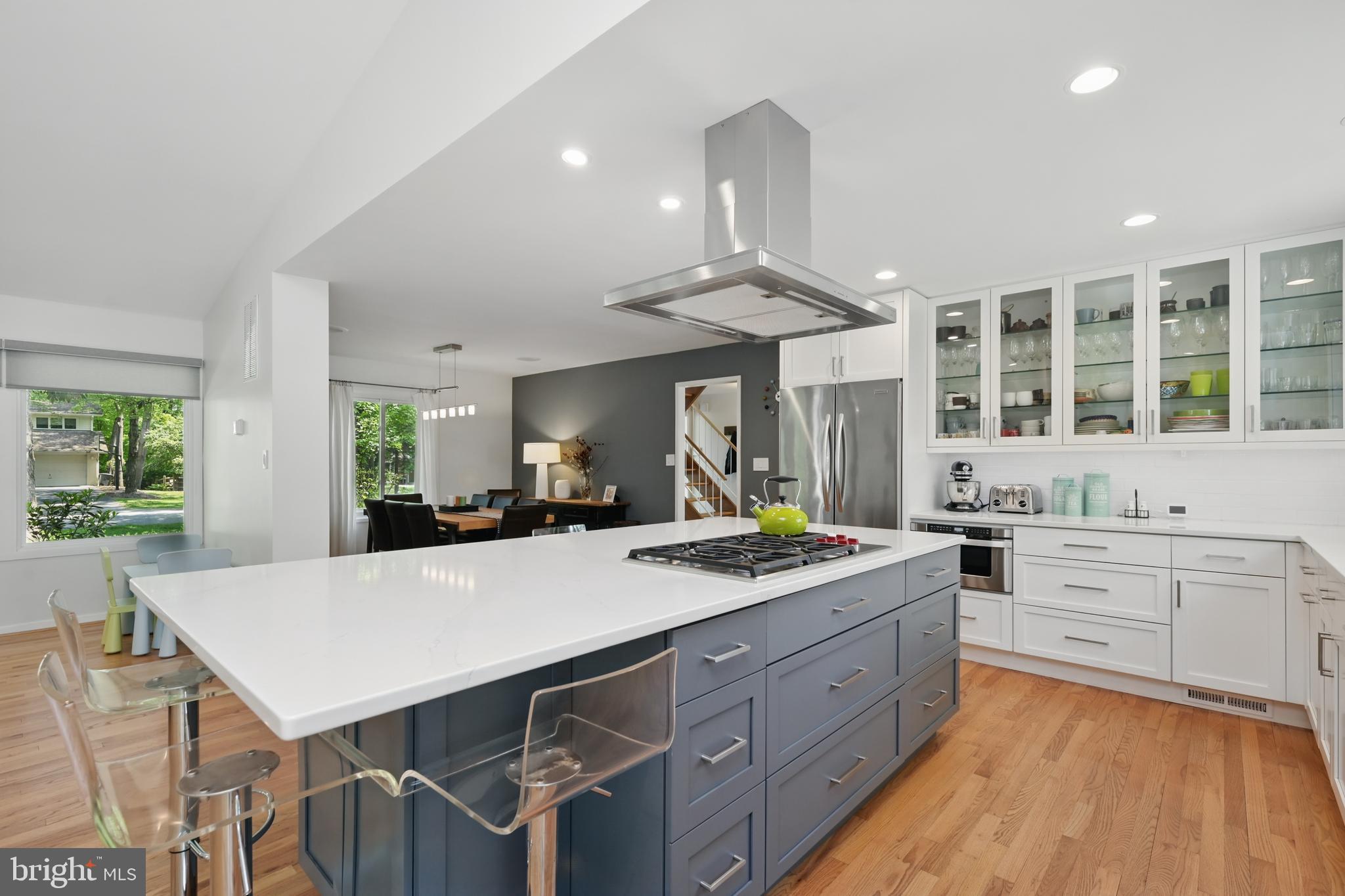 CARDEROCK SPRINGS - Residential