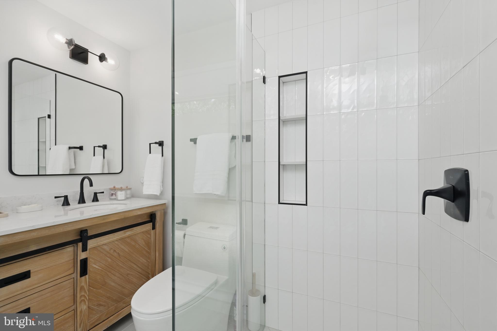 CARDEROCK SPRINGS - Residential