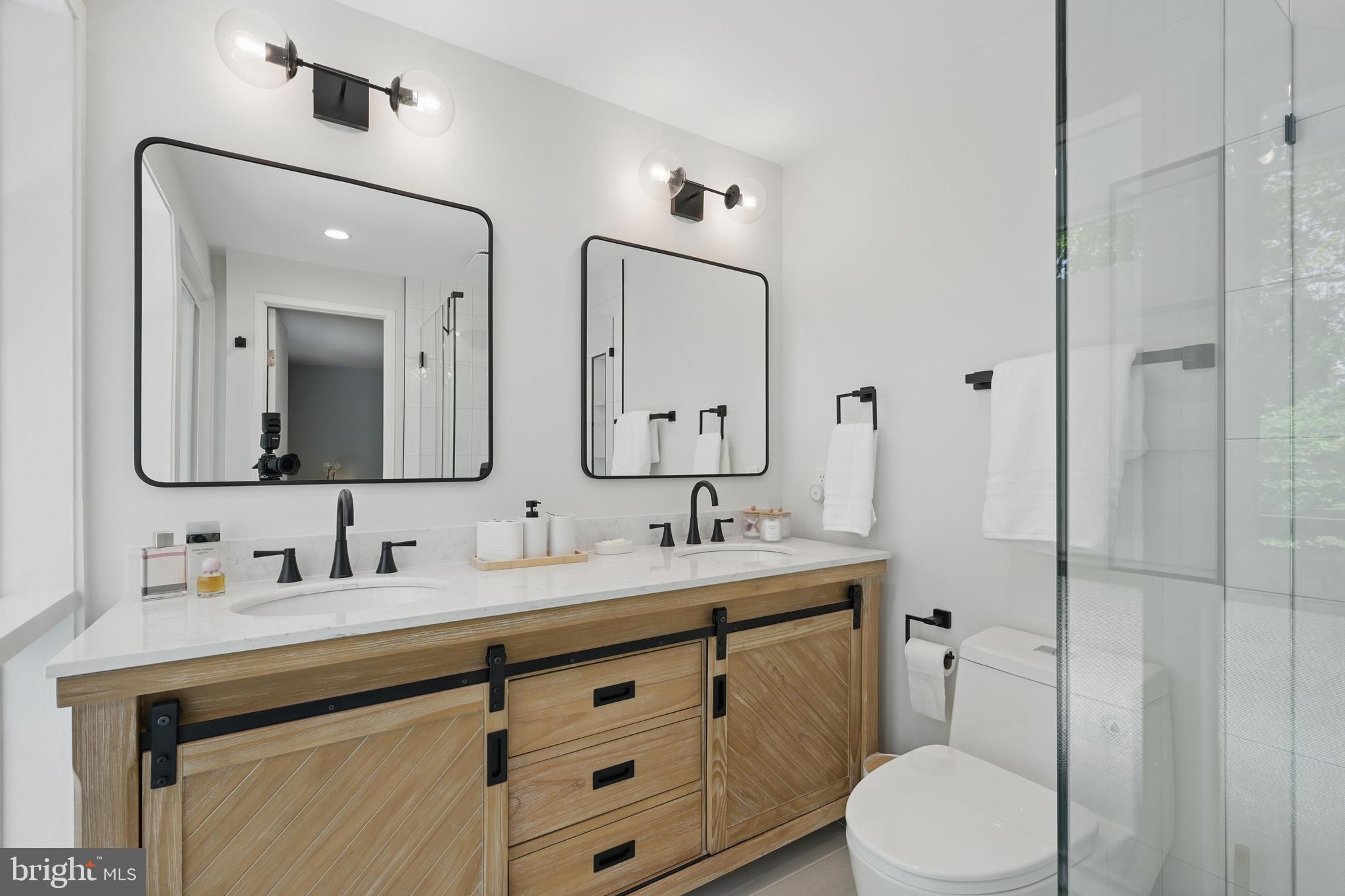 CARDEROCK SPRINGS - Residential