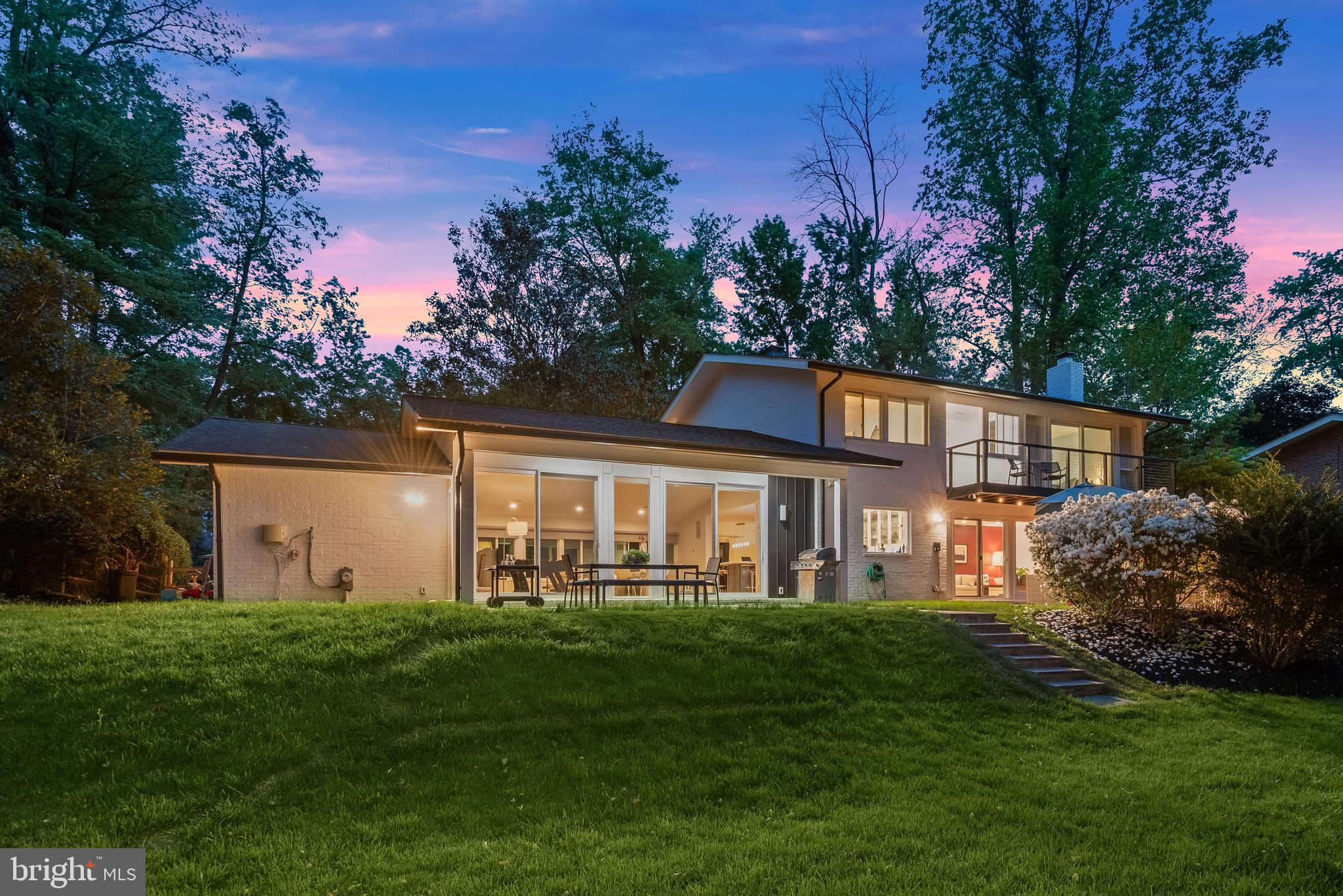 CARDEROCK SPRINGS - Residential