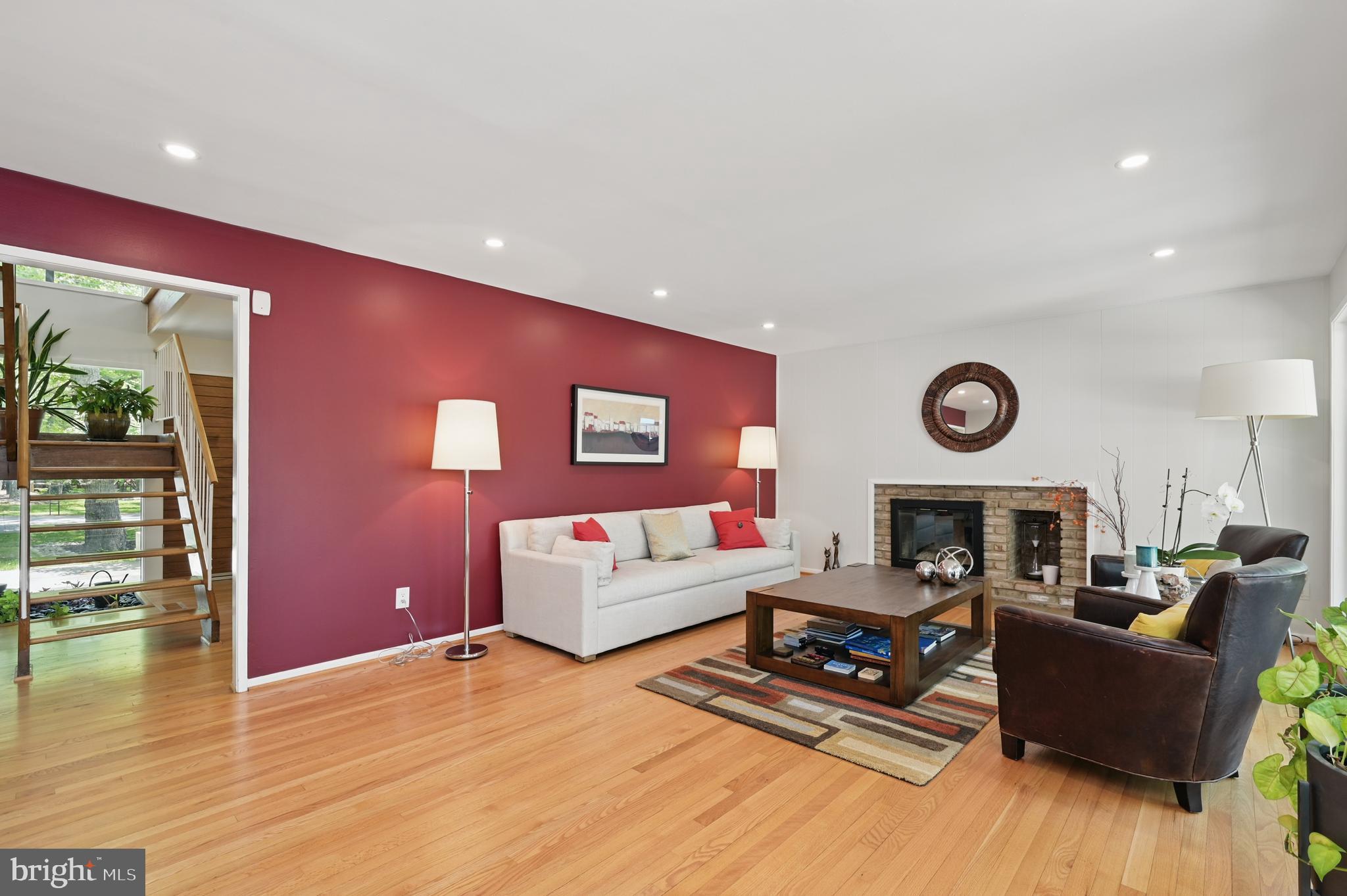 CARDEROCK SPRINGS - Residential