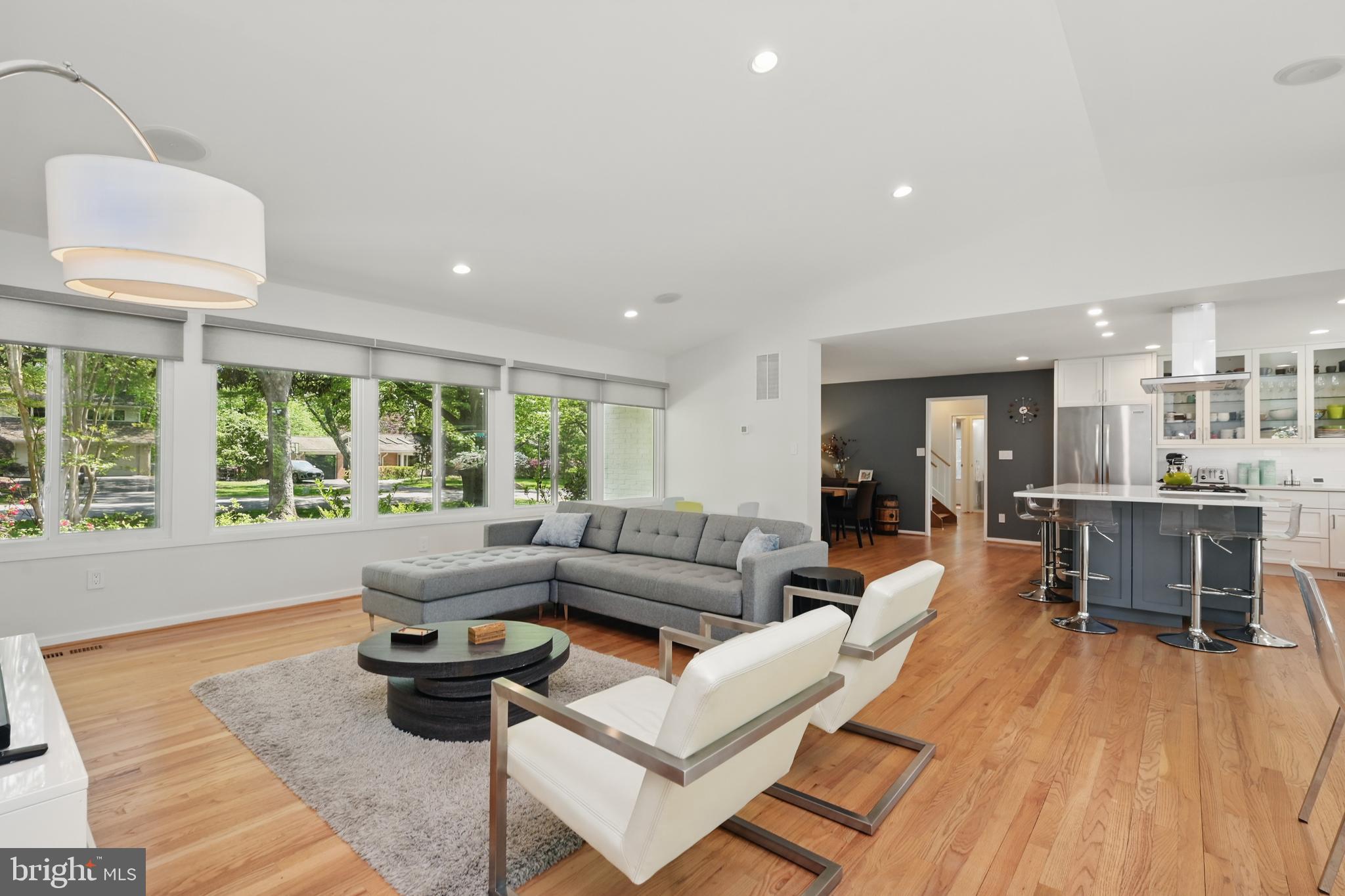 CARDEROCK SPRINGS - Residential