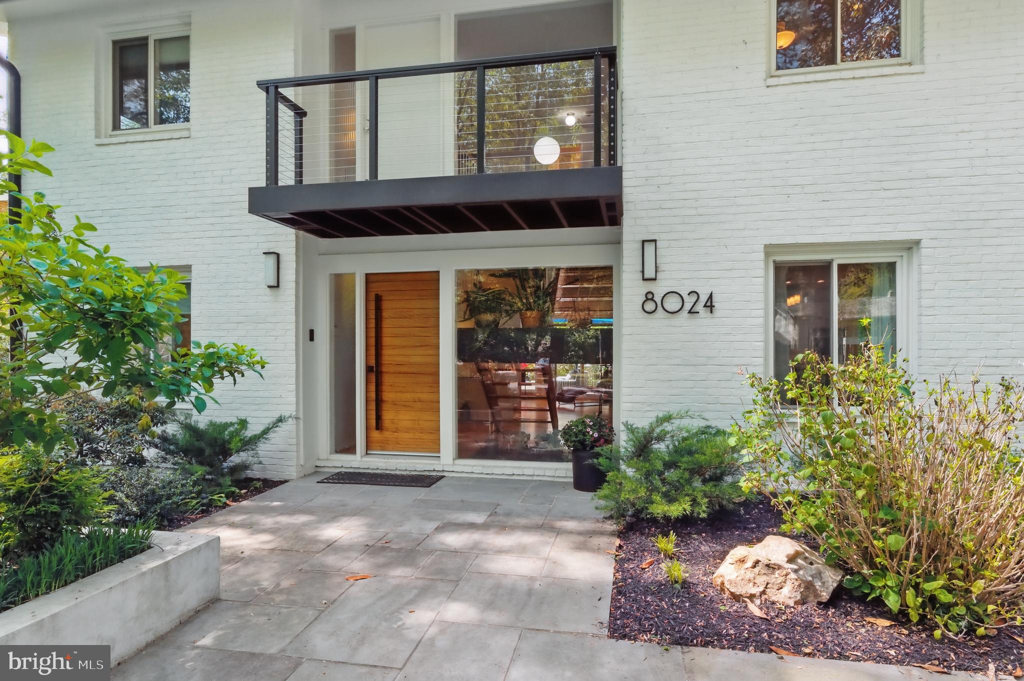 CARDEROCK SPRINGS - Residential