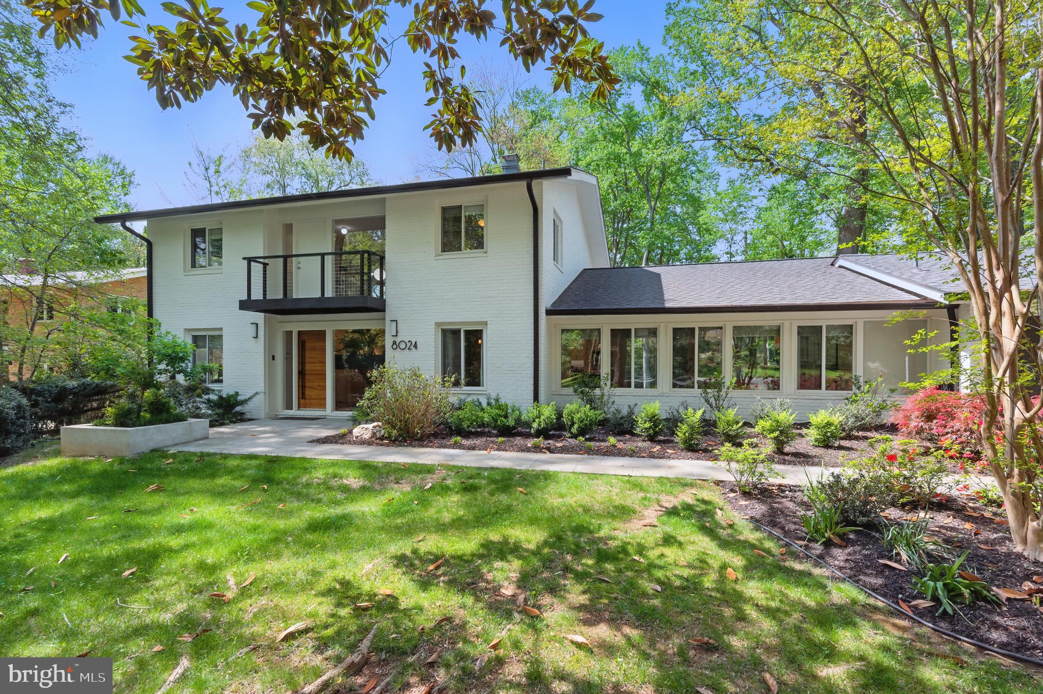 CARDEROCK SPRINGS - Residential