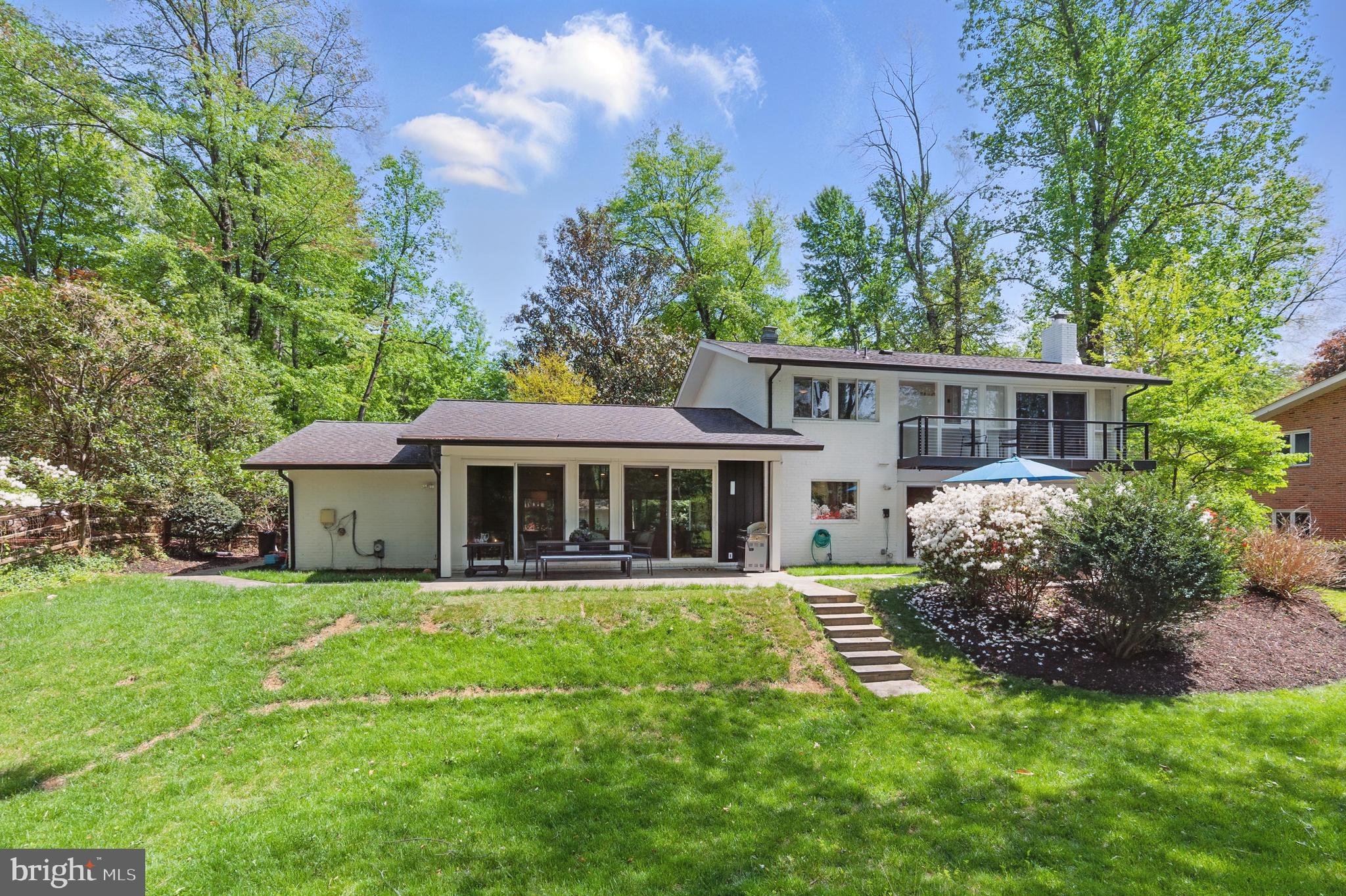 CARDEROCK SPRINGS - Residential