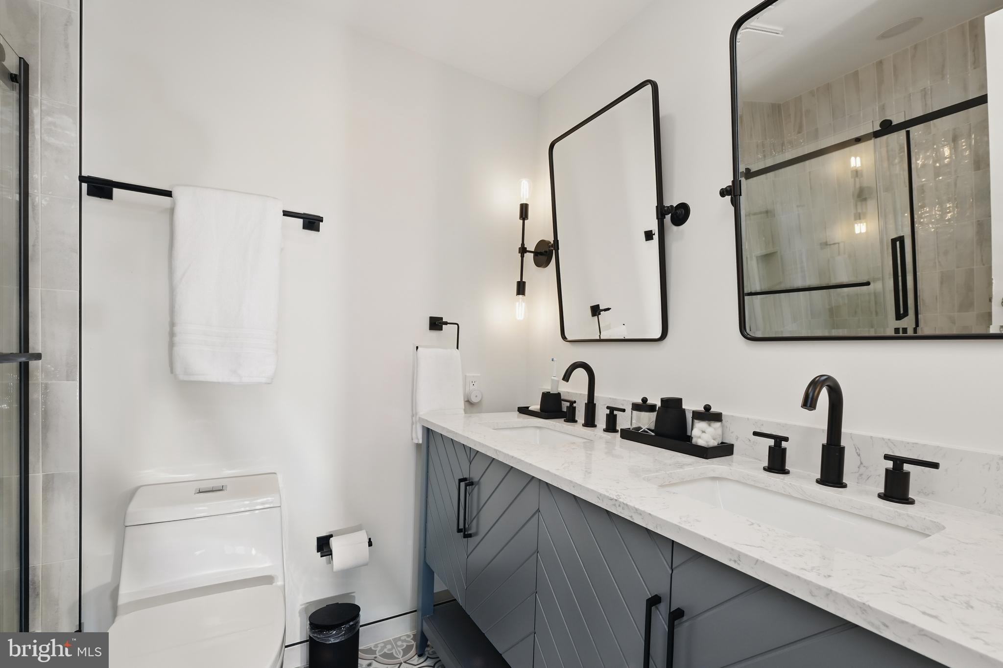 CARDEROCK SPRINGS - Residential