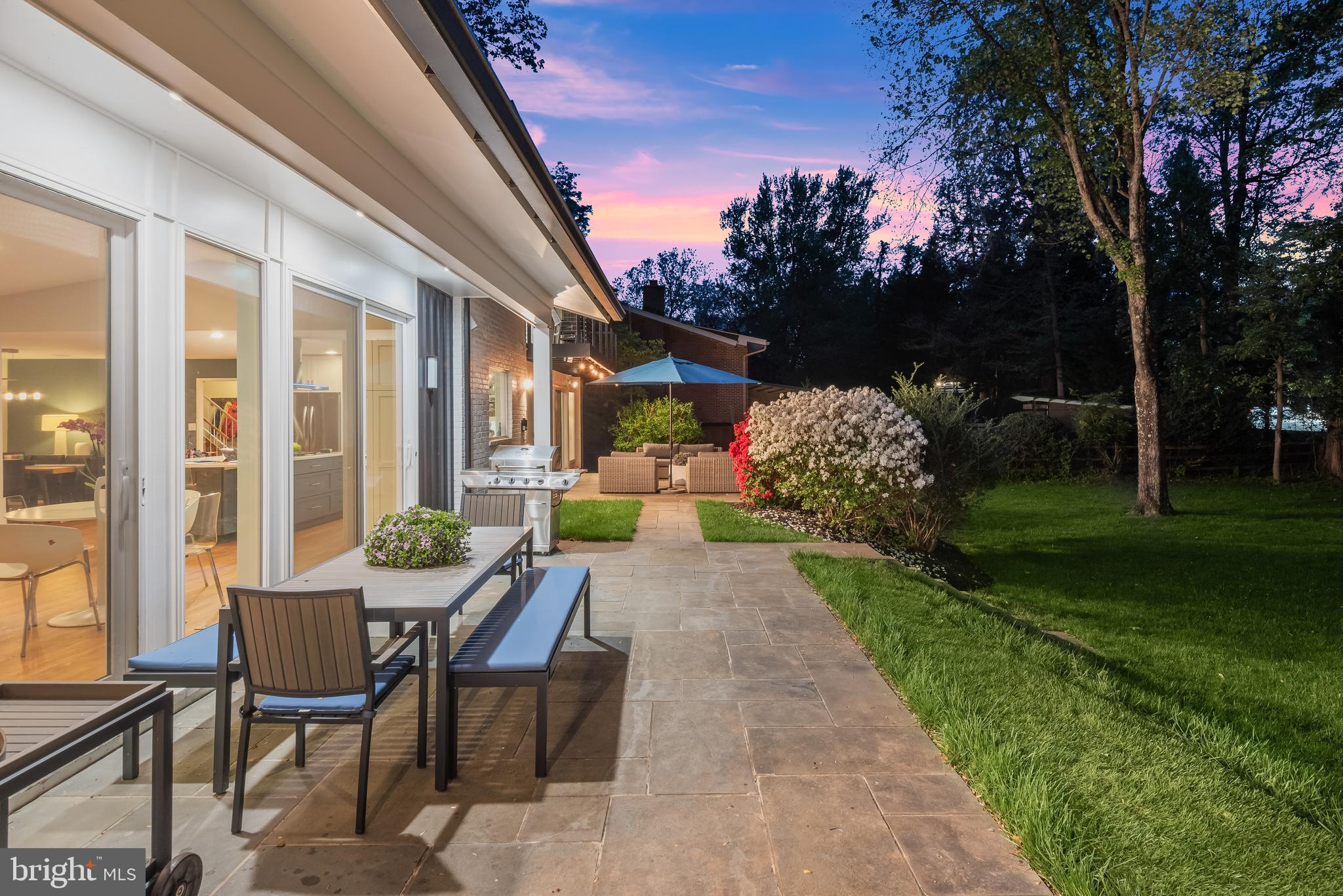 CARDEROCK SPRINGS - Residential