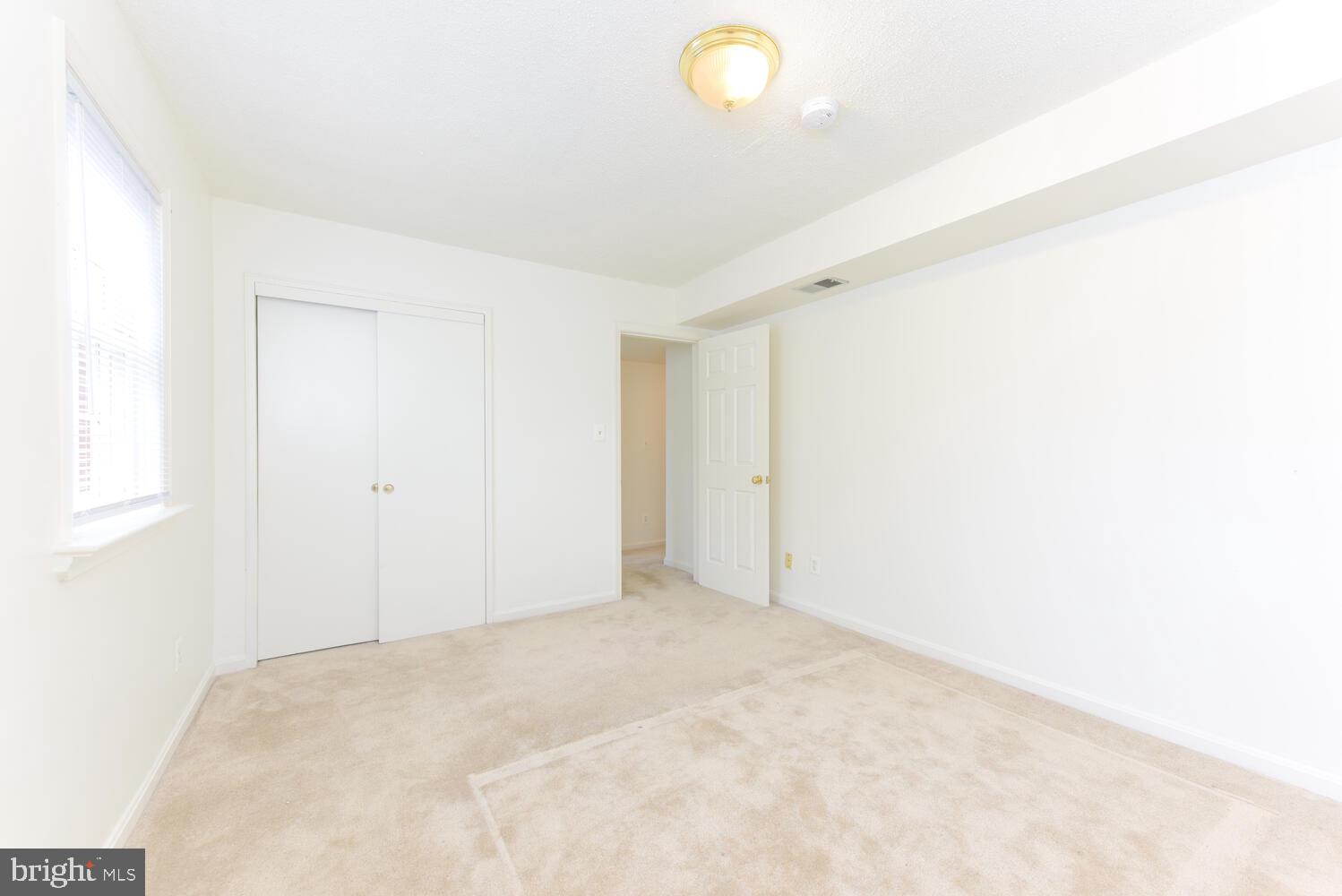 OLD TOWN ALEXANDRIA - Residential Lease