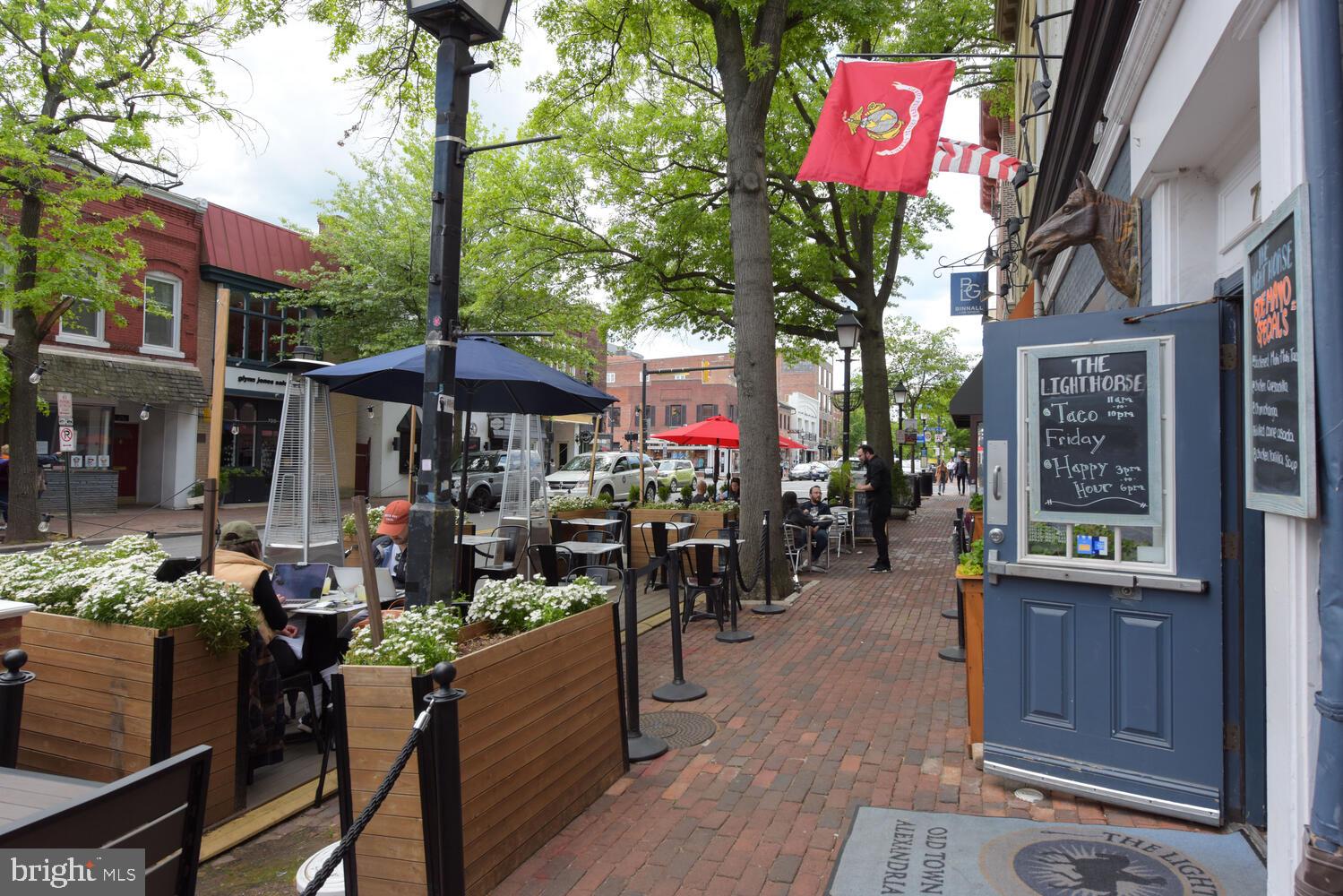 OLD TOWN ALEXANDRIA - Residential Lease