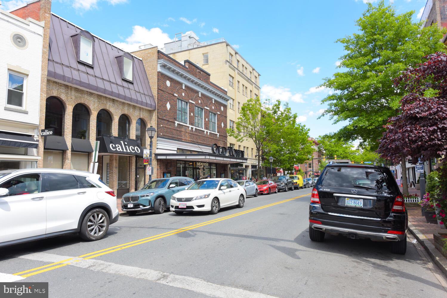 OLD TOWN ALEXANDRIA - Residential Lease