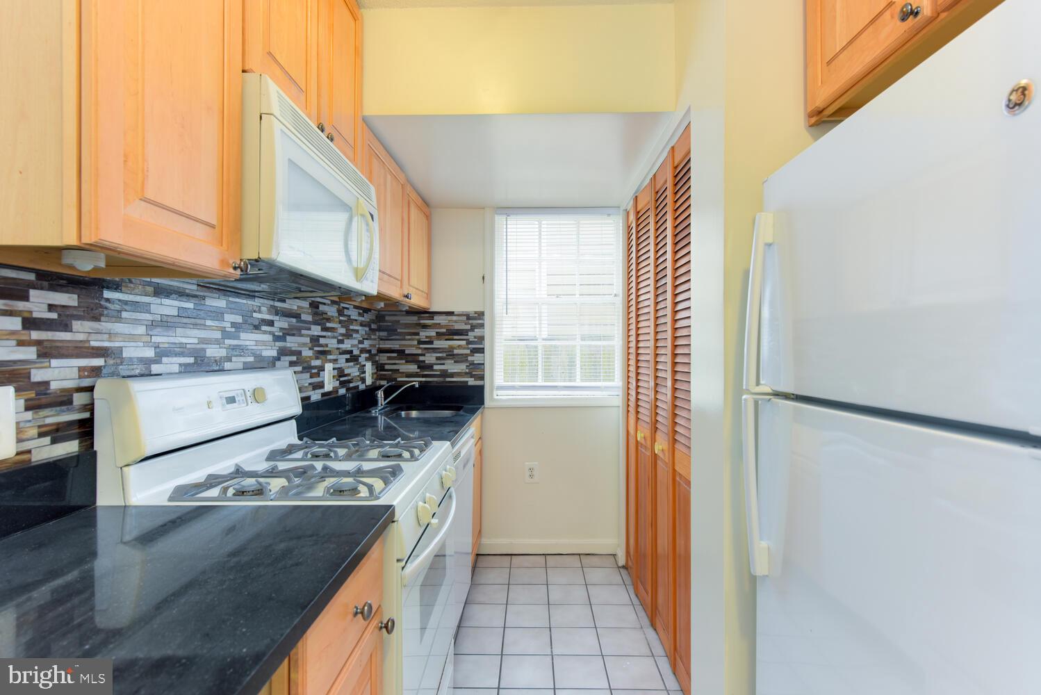 OLD TOWN ALEXANDRIA - Residential Lease