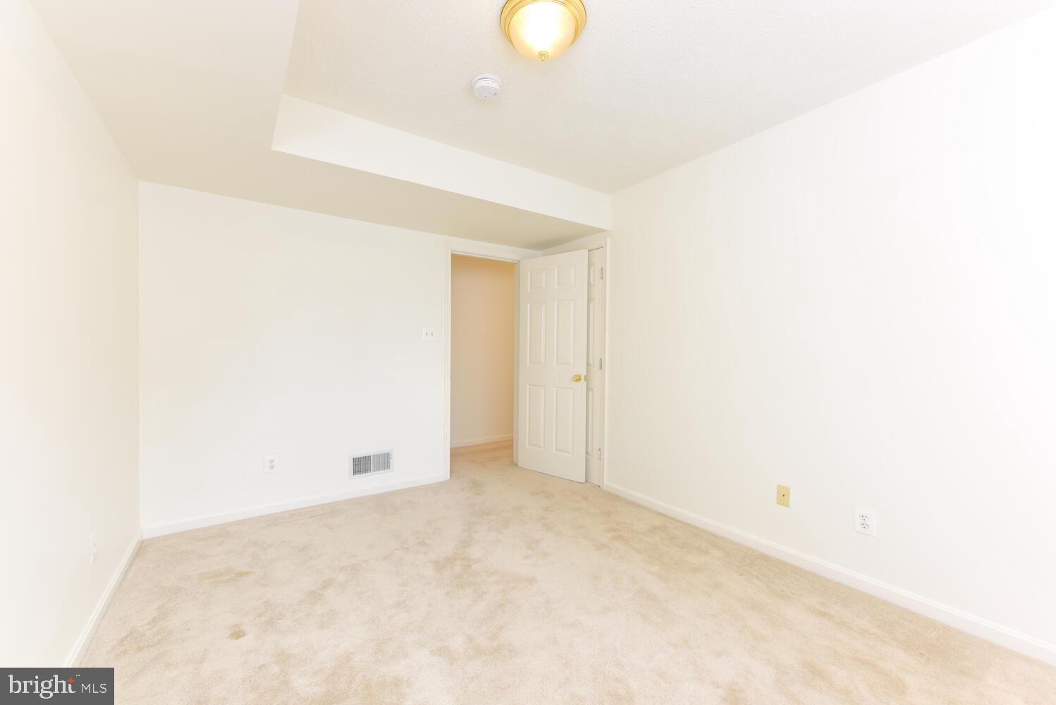 OLD TOWN ALEXANDRIA - Residential Lease