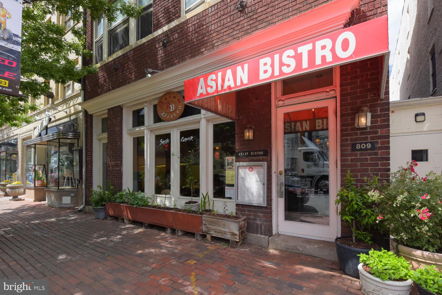 OLD TOWN ALEXANDRIA - Residential Lease