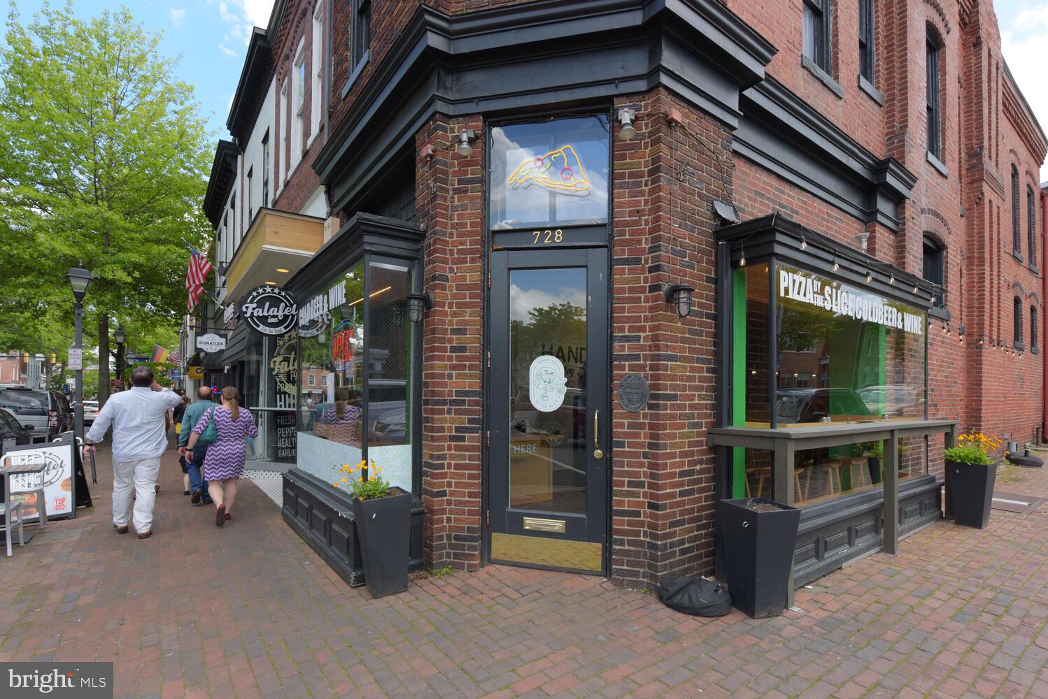 OLD TOWN ALEXANDRIA - Residential Lease