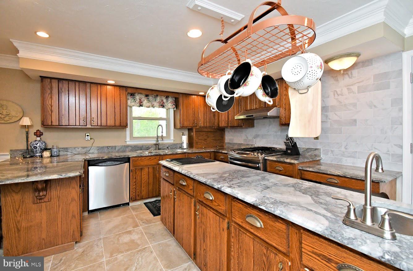 WYNNEWOOD - Residential