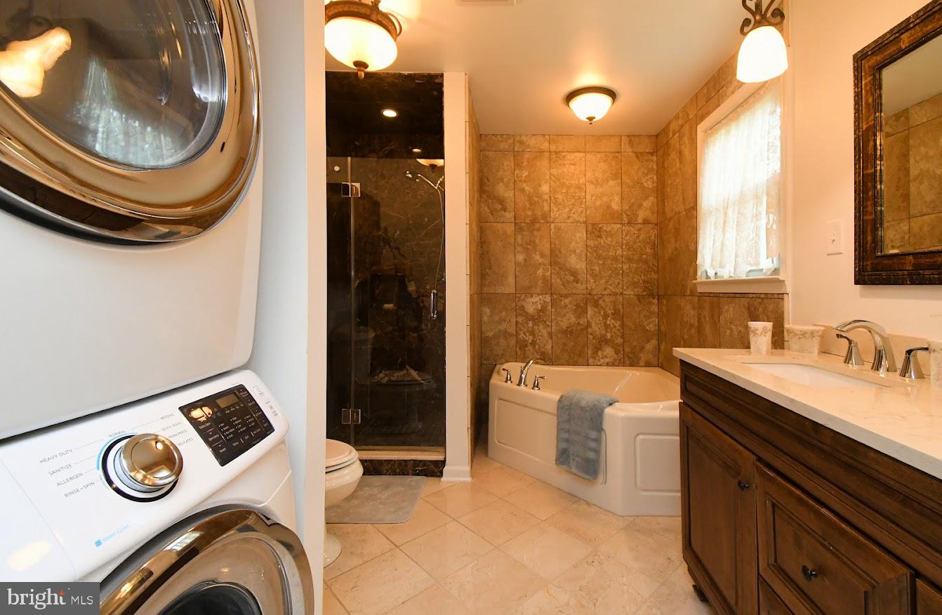 WYNNEWOOD - Residential