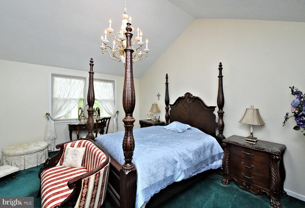 WYNNEWOOD - Residential