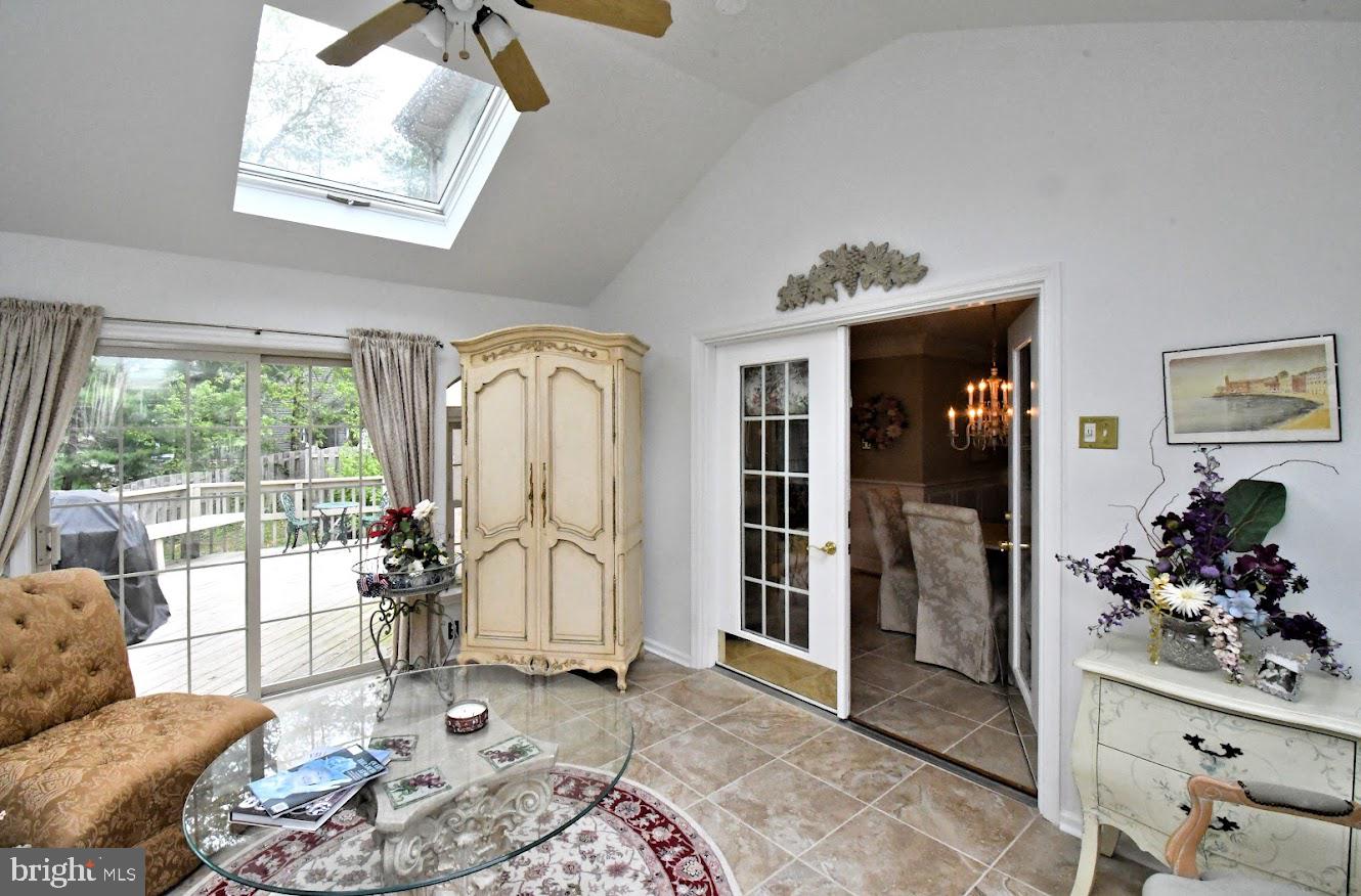 WYNNEWOOD - Residential