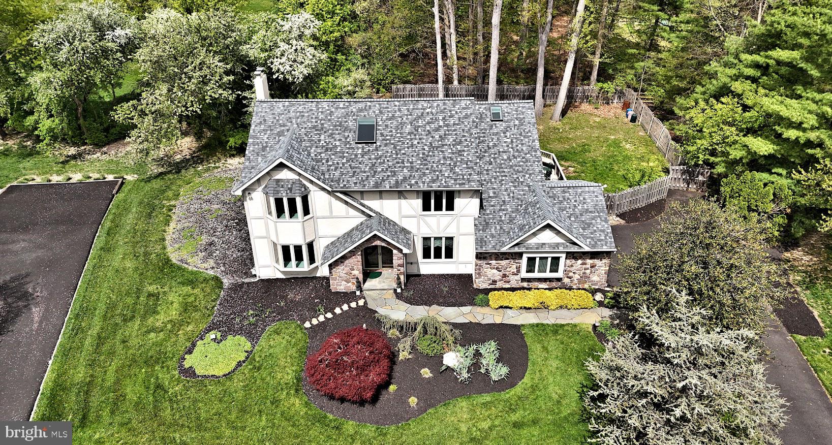 WYNNEWOOD - Residential