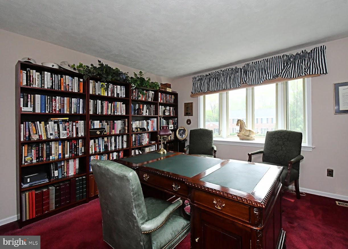 WYNNEWOOD - Residential