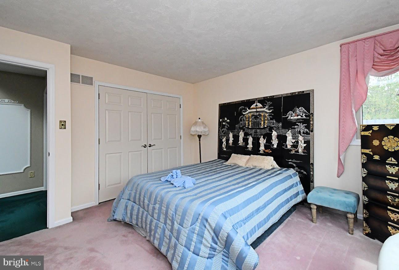 WYNNEWOOD - Residential