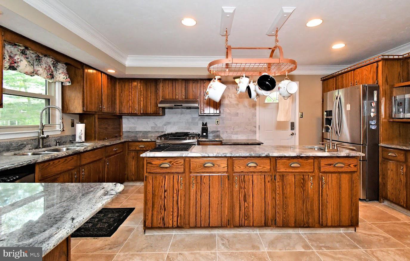 WYNNEWOOD - Residential