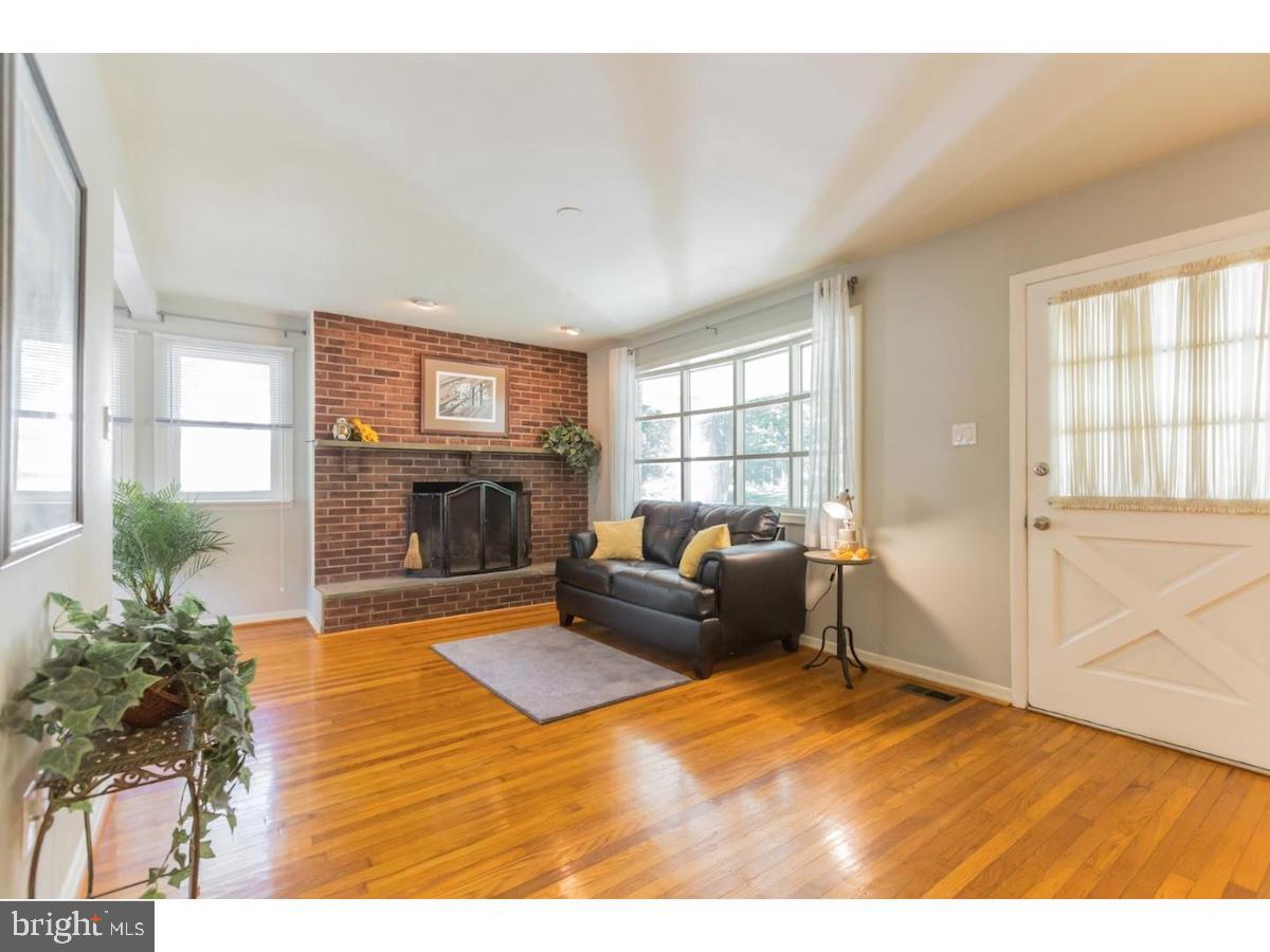 601 PARDEE LANE