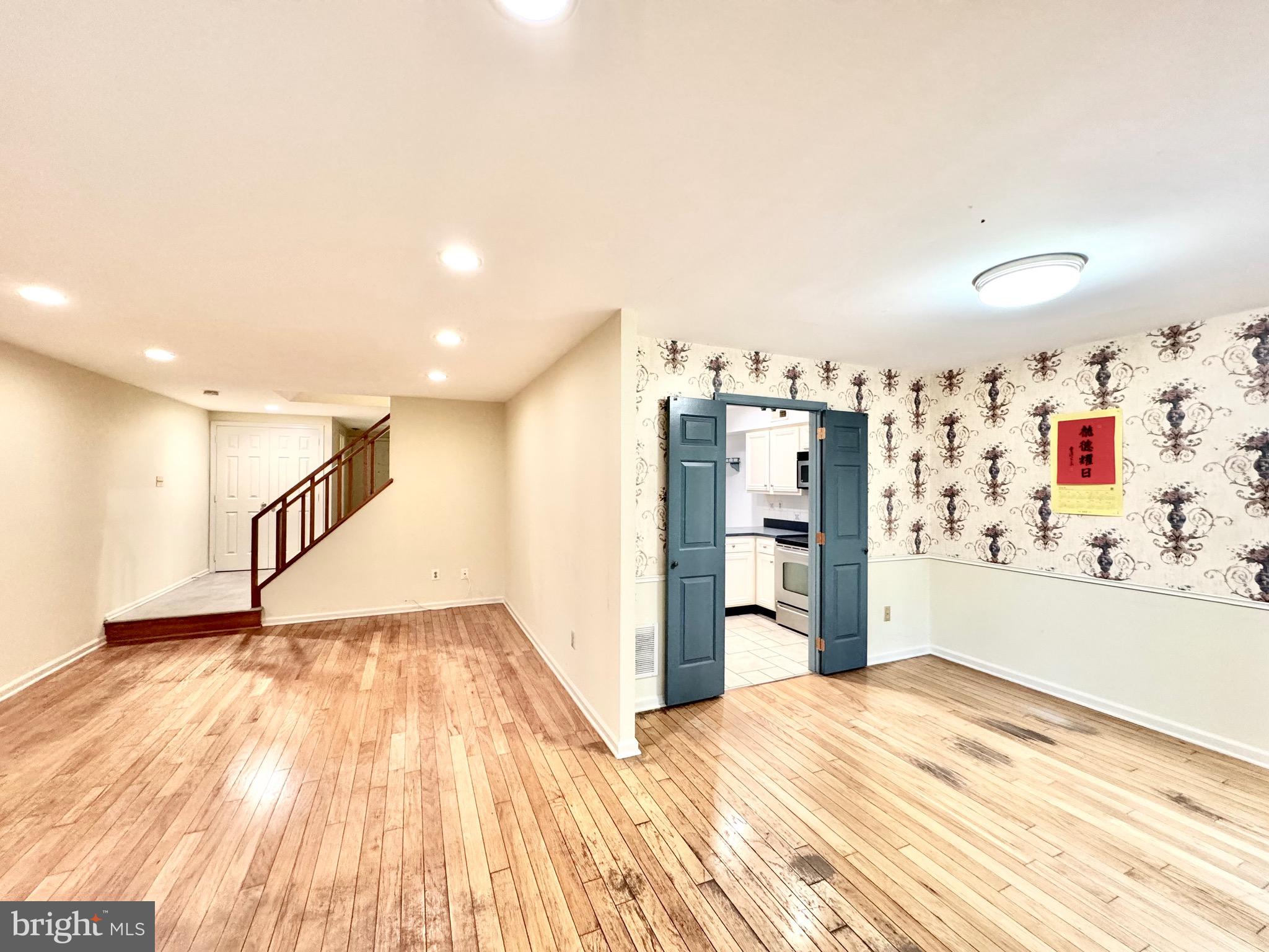 PAOLI WOODS - Residential